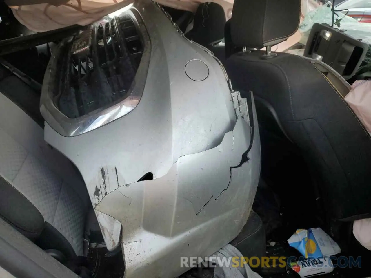 11 Photograph of a damaged car 3GKALMEV1KL159580 GMC TERRAIN 2019