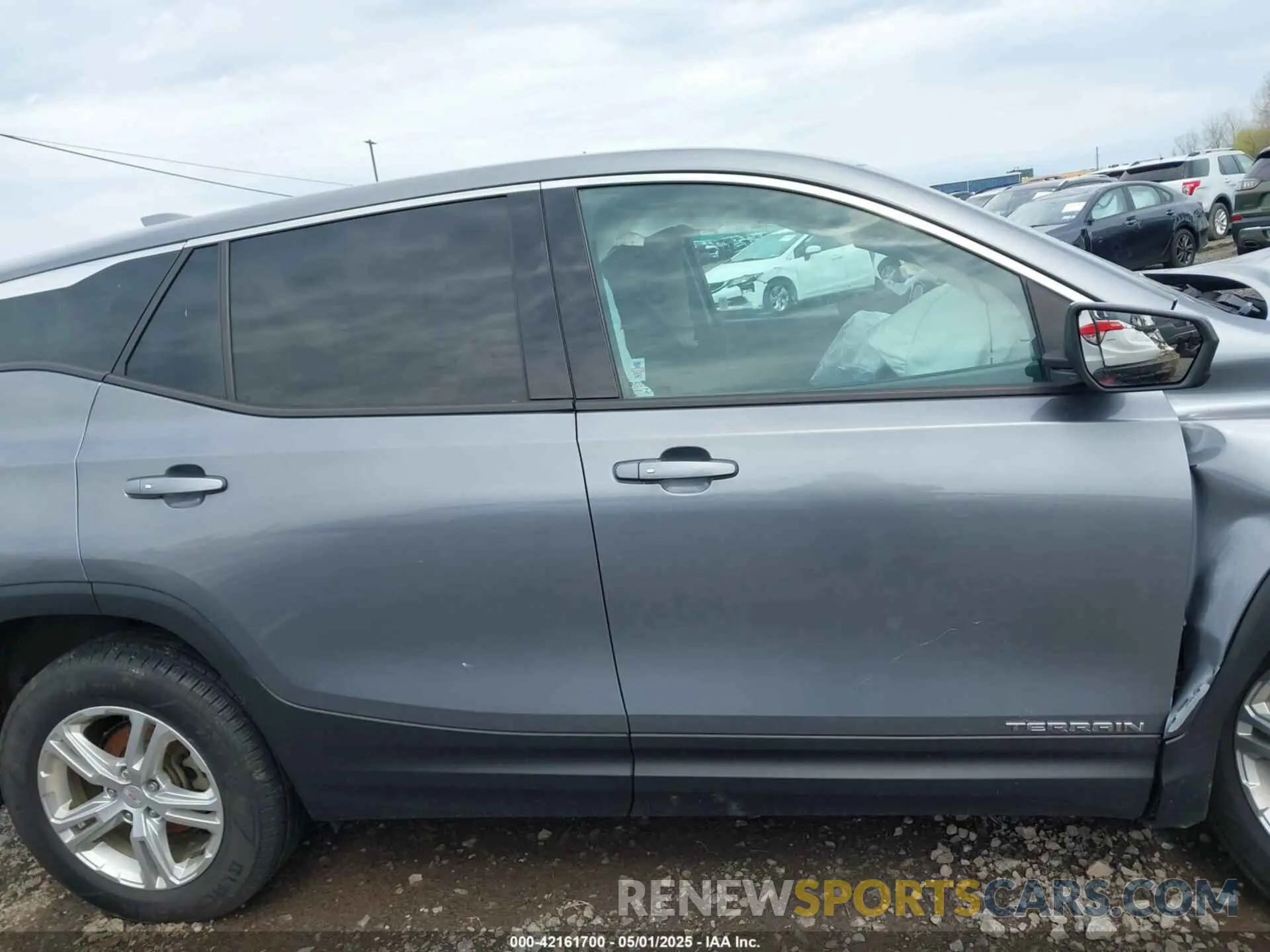12 Photograph of a damaged car 3GKALMEV1KL222743 GMC TERRAIN 2019