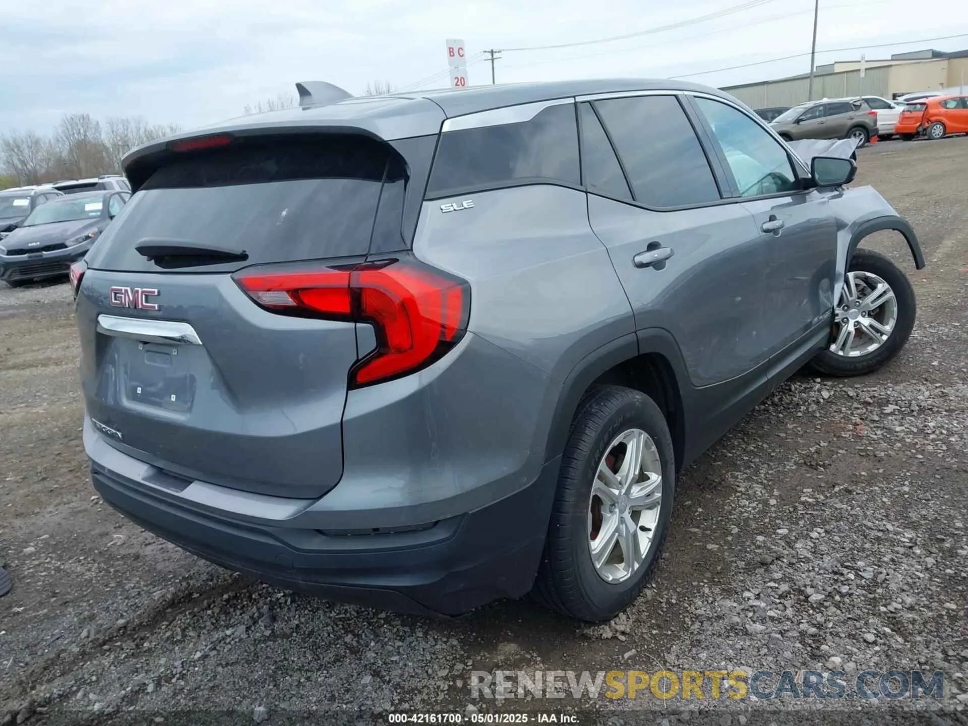 4 Photograph of a damaged car 3GKALMEV1KL222743 GMC TERRAIN 2019