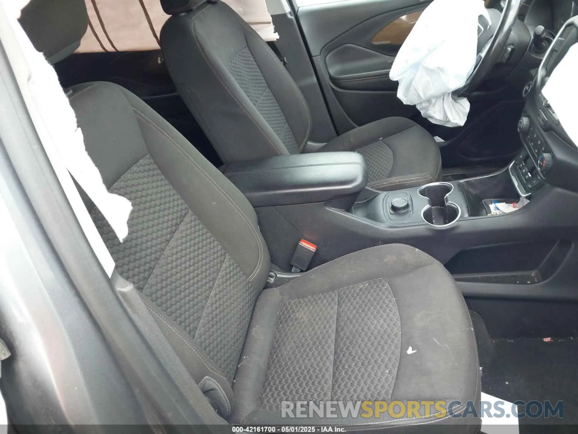 5 Photograph of a damaged car 3GKALMEV1KL222743 GMC TERRAIN 2019
