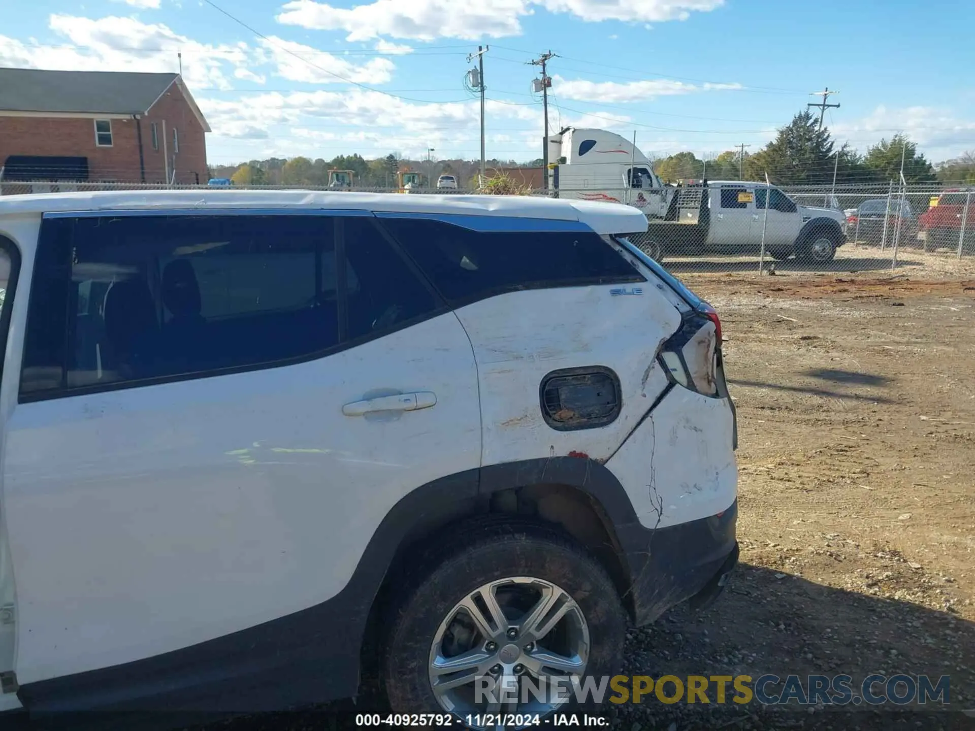 11 Photograph of a damaged car 3GKALMEV2KL174542 GMC TERRAIN 2019
