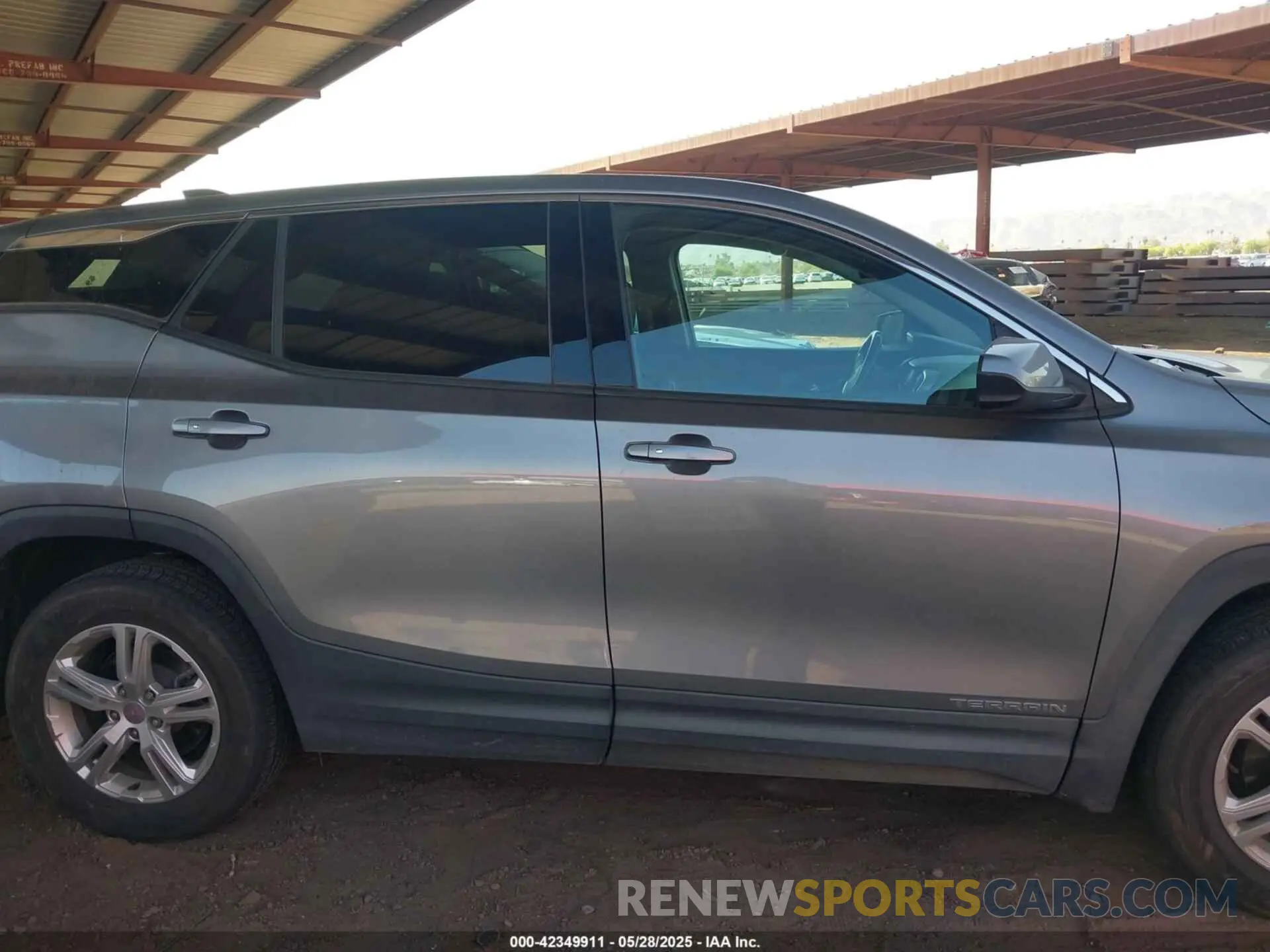14 Photograph of a damaged car 3GKALMEV2KL272874 GMC TERRAIN 2019