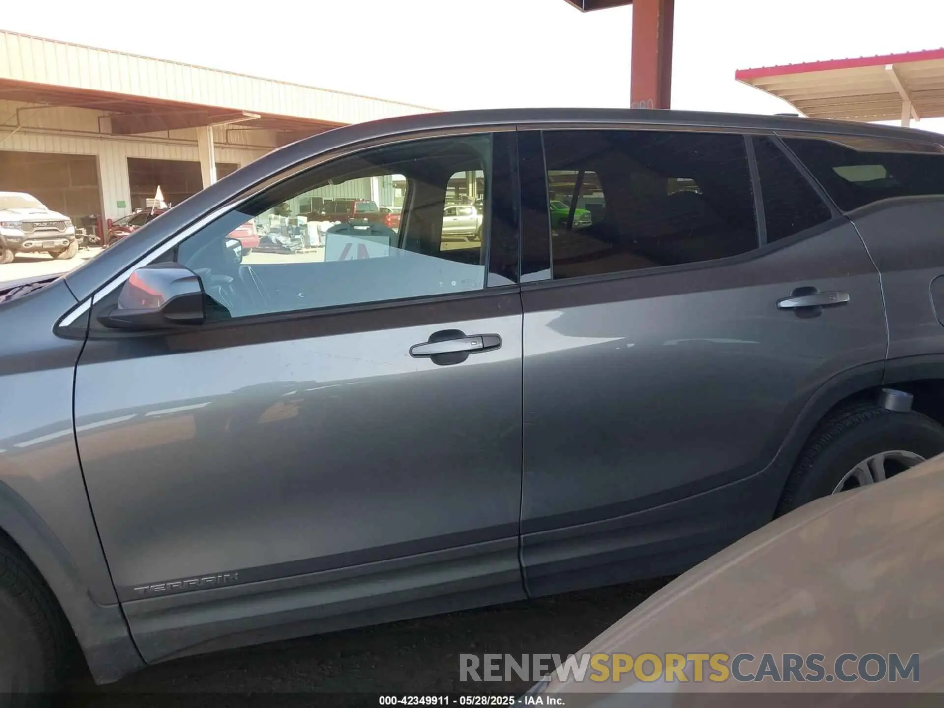 15 Photograph of a damaged car 3GKALMEV2KL272874 GMC TERRAIN 2019