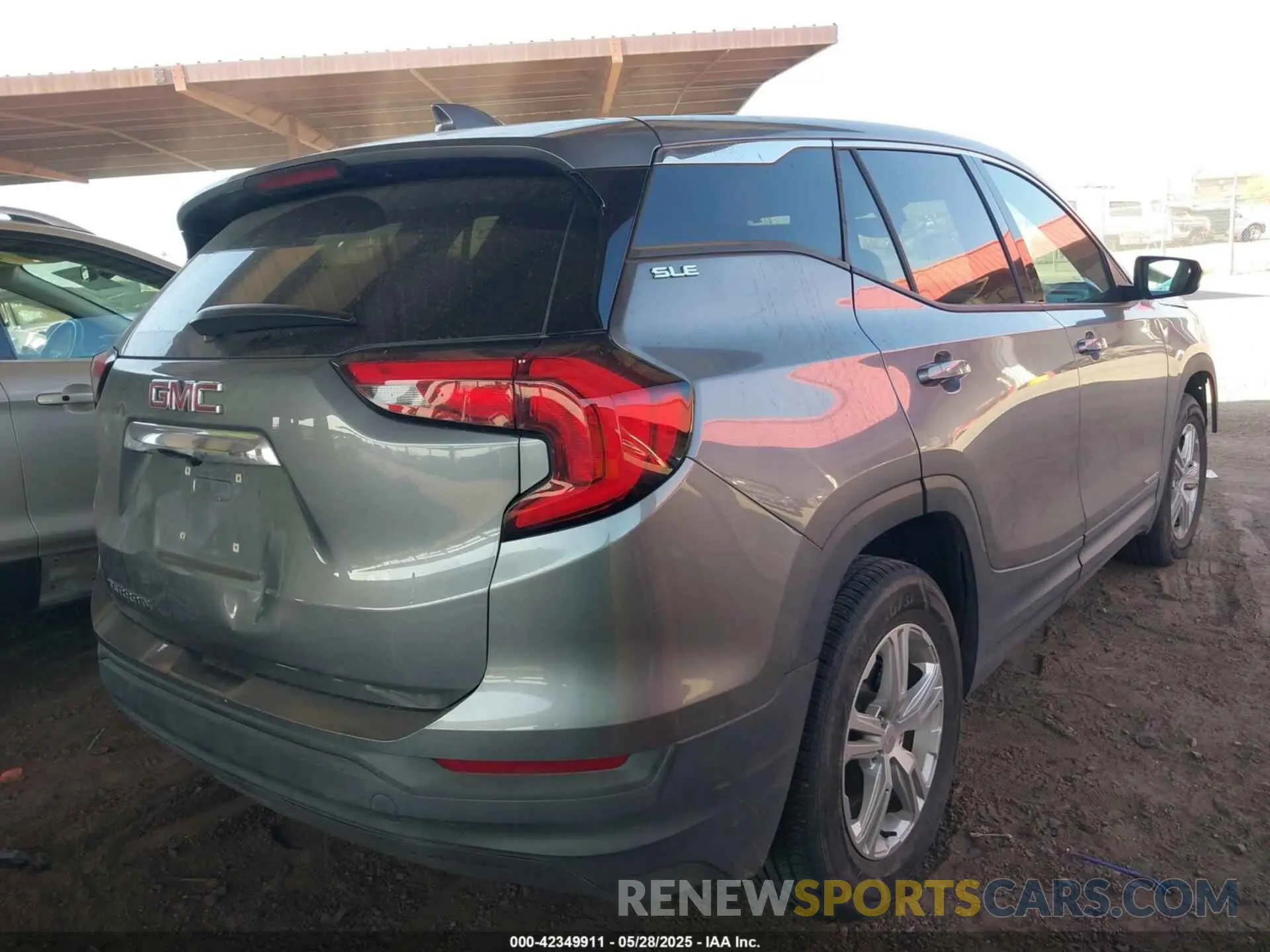 4 Photograph of a damaged car 3GKALMEV2KL272874 GMC TERRAIN 2019
