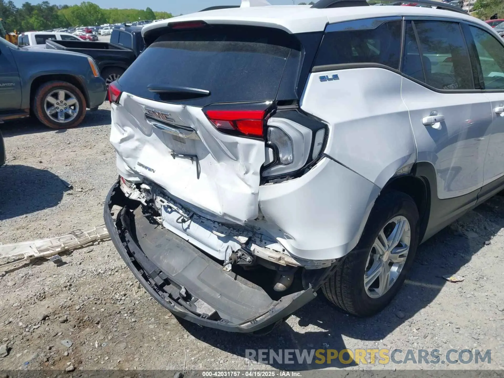 6 Photograph of a damaged car 3GKALMEV3KL108209 GMC TERRAIN 2019