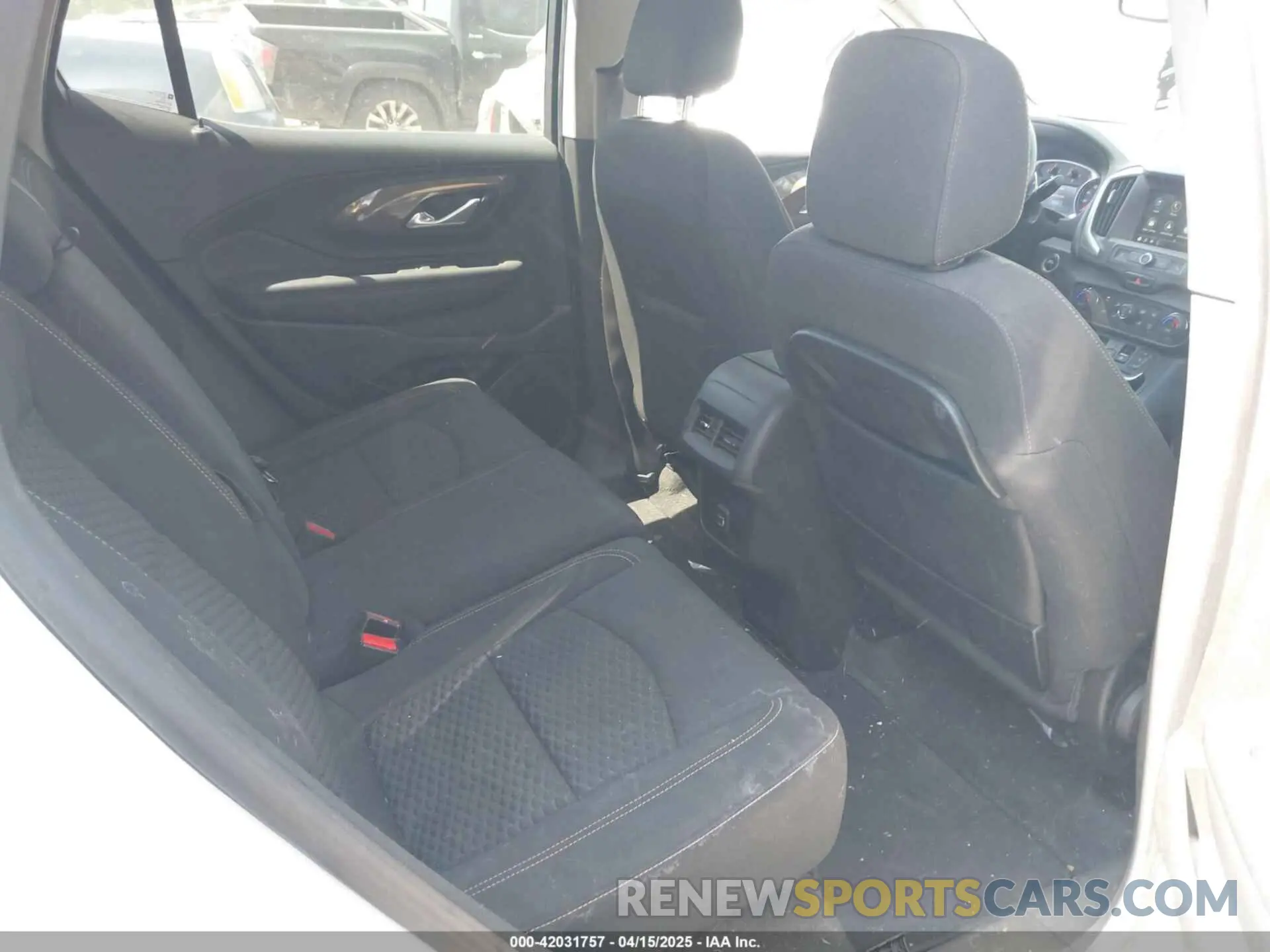 8 Photograph of a damaged car 3GKALMEV3KL108209 GMC TERRAIN 2019
