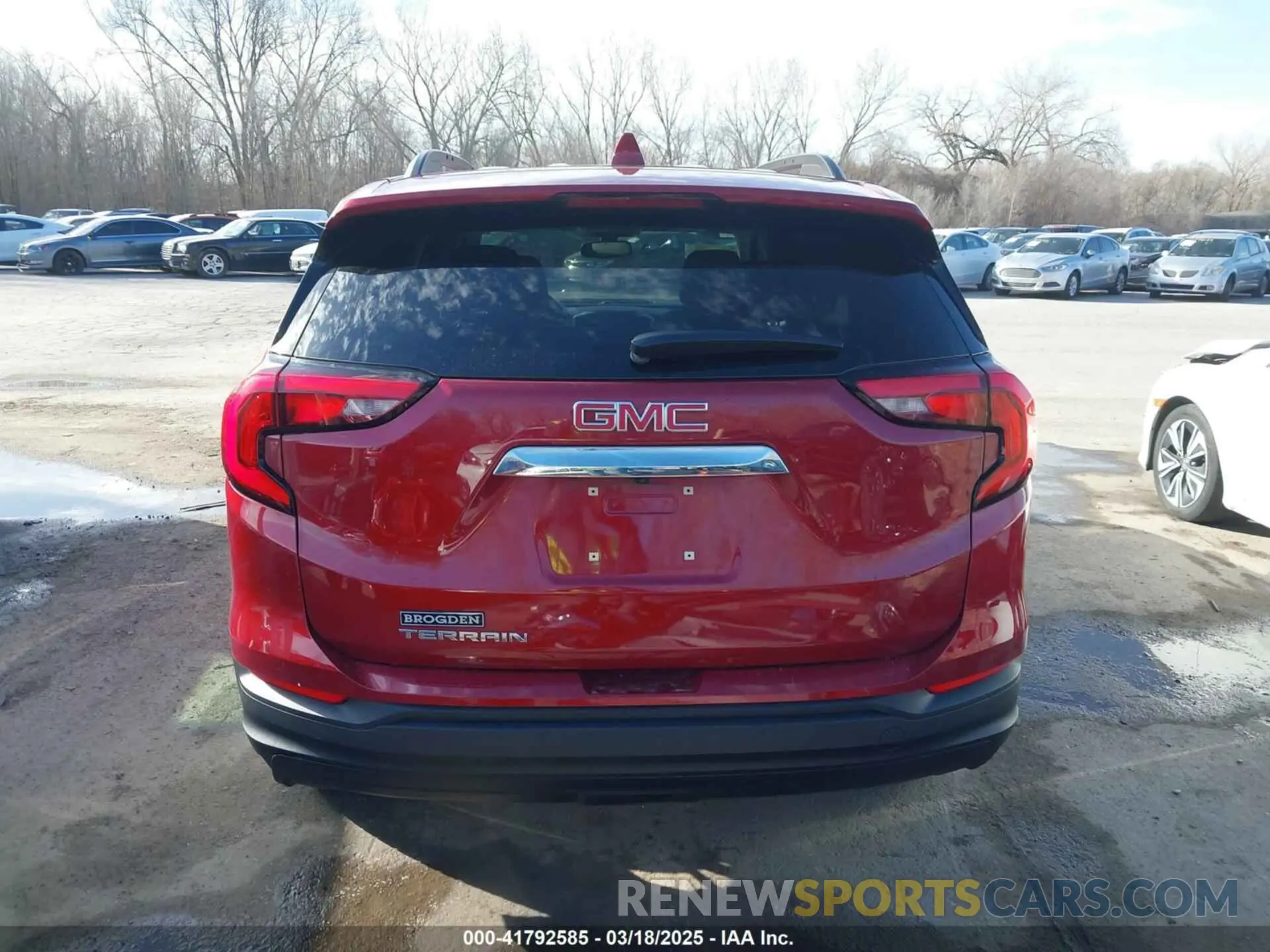 17 Photograph of a damaged car 3GKALMEV3KL144871 GMC TERRAIN 2019