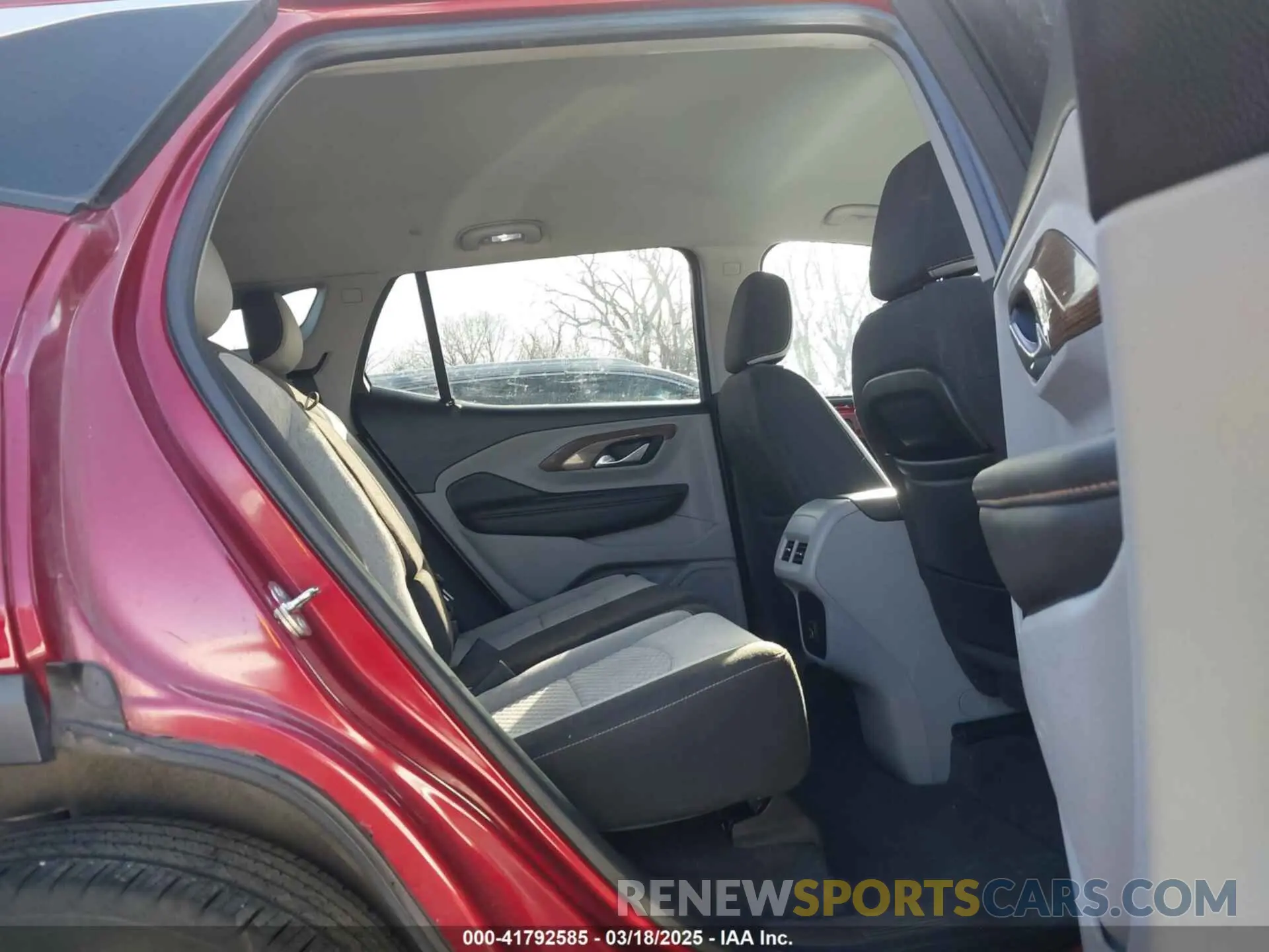 8 Photograph of a damaged car 3GKALMEV3KL144871 GMC TERRAIN 2019