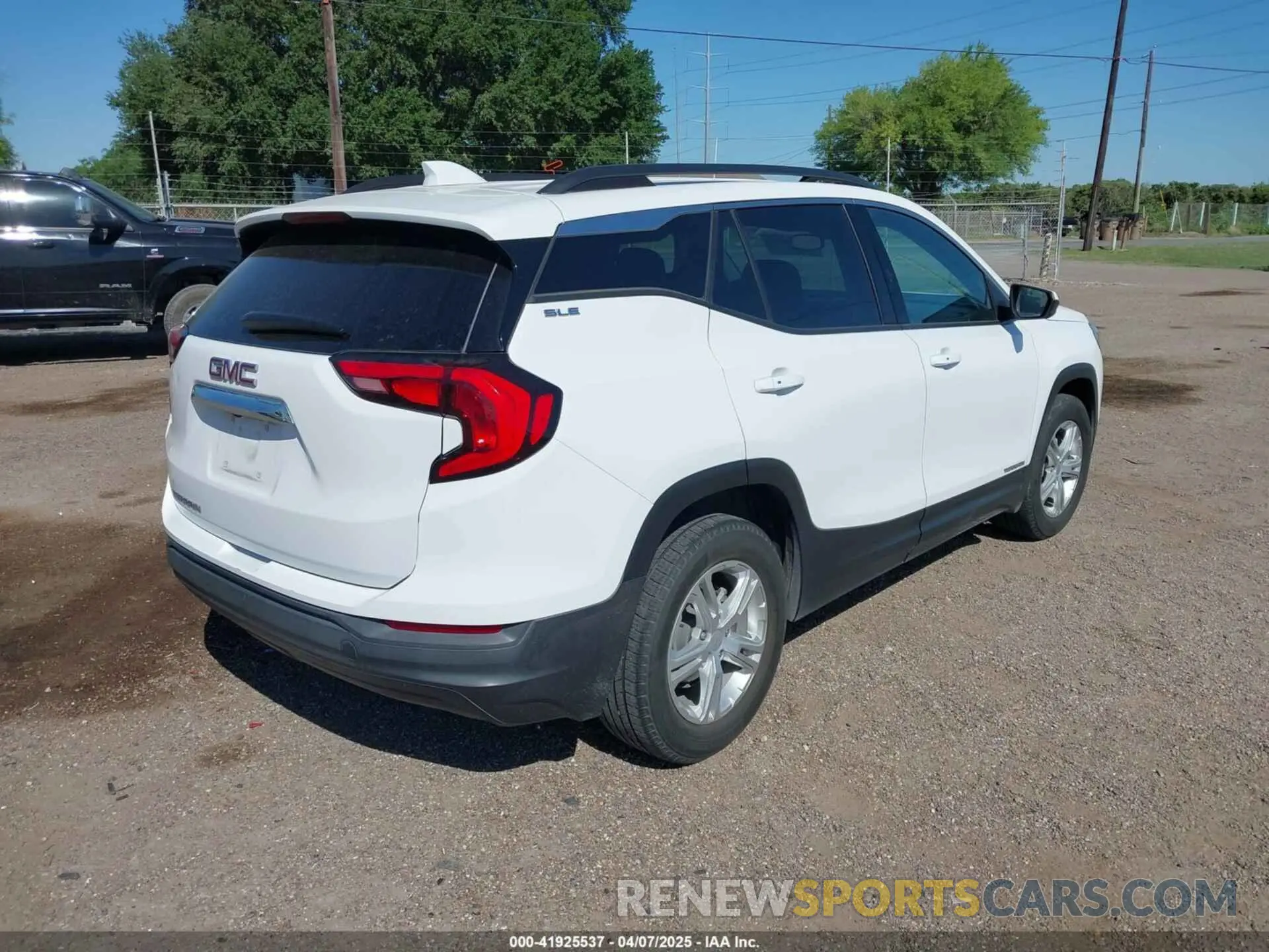4 Фотография поврежденного автомобиля 3GKALMEV3KL389640 GMC TERRAIN 2019