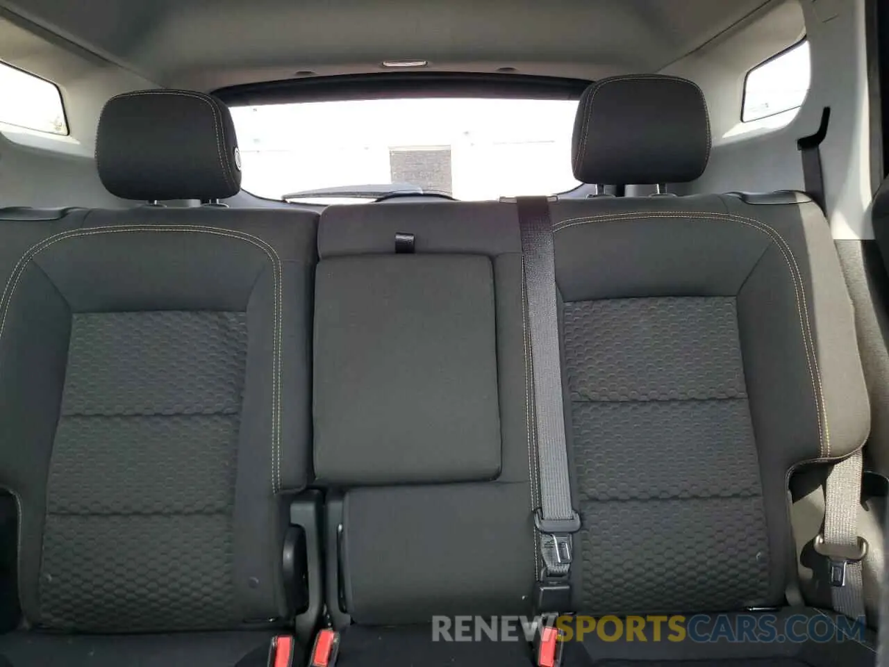 10 Photograph of a damaged car 3GKALMEV4KL334419 GMC TERRAIN 2019