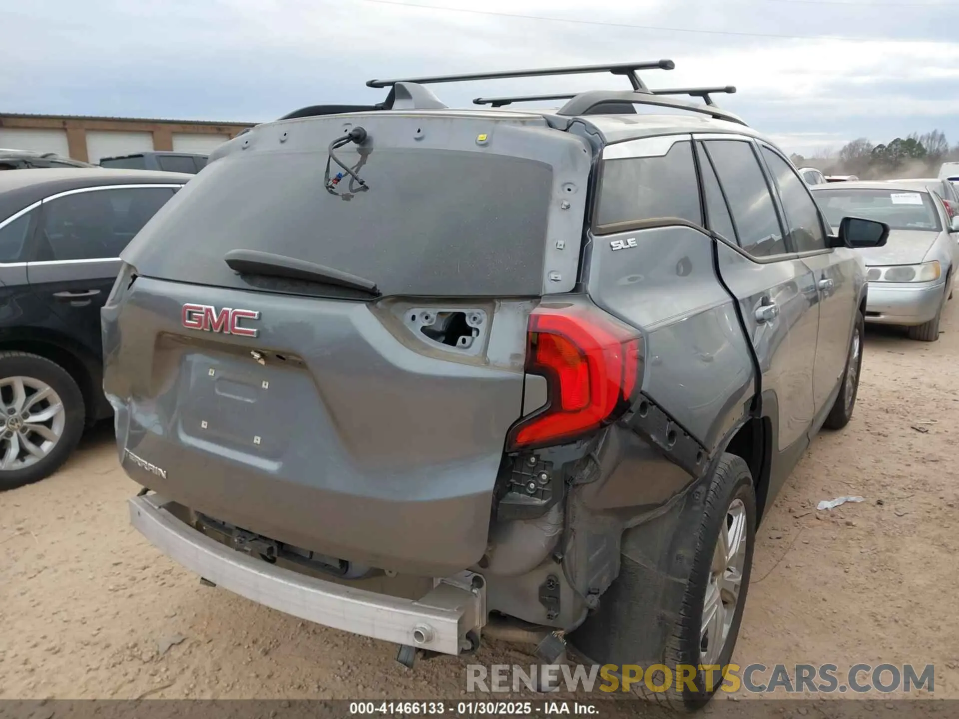 4 Фотография поврежденного автомобиля 3GKALMEV4KL343461 GMC TERRAIN 2019