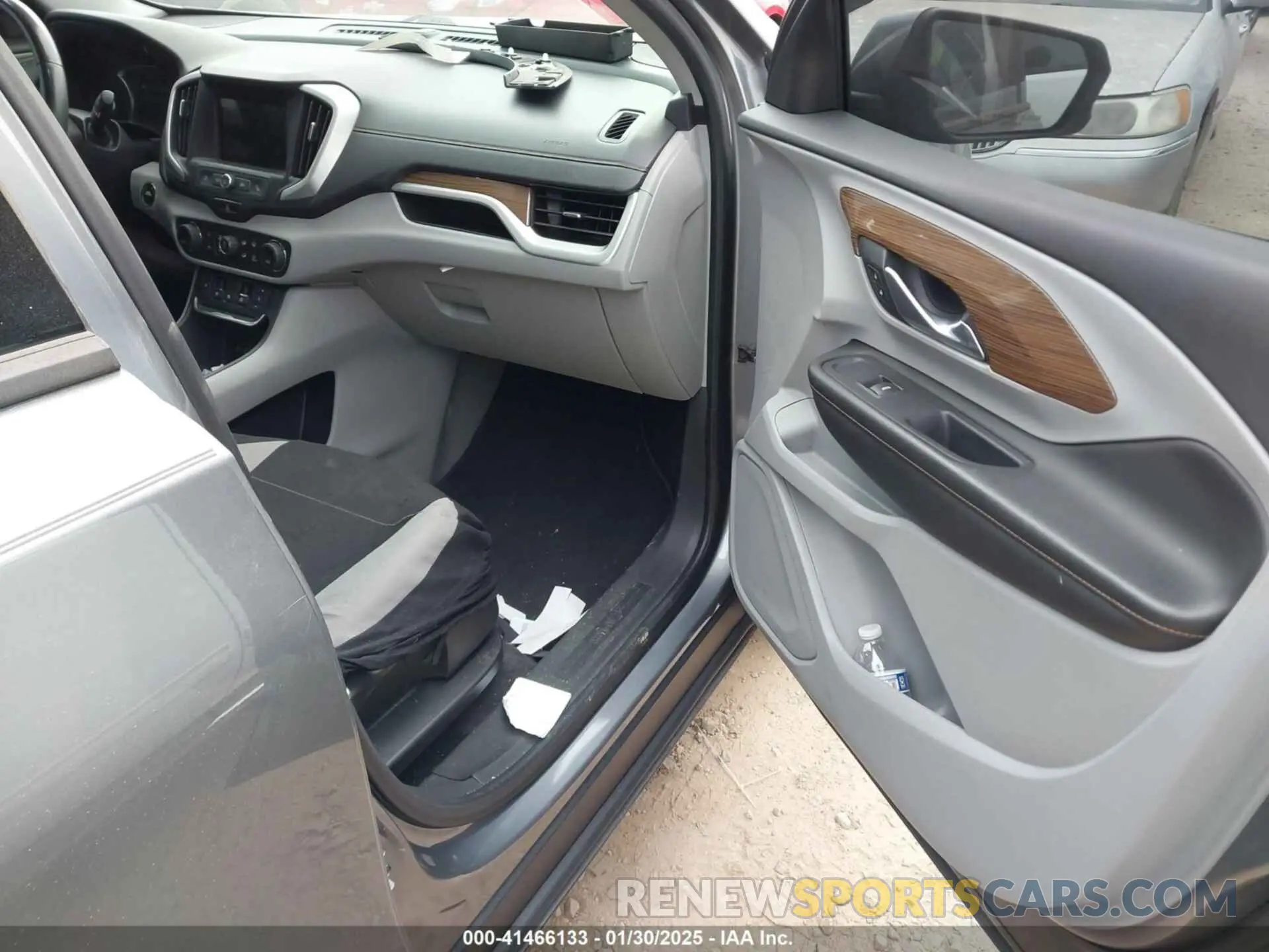 5 Фотография поврежденного автомобиля 3GKALMEV4KL343461 GMC TERRAIN 2019