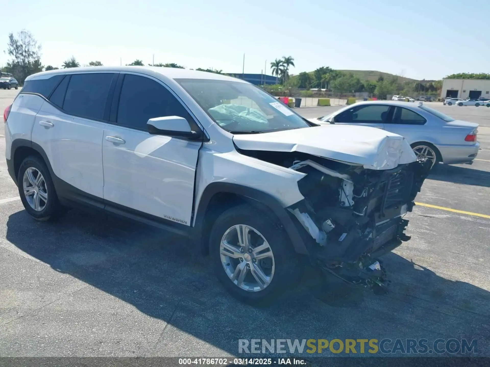 1 Фотография поврежденного автомобиля 3GKALMEV6KL106907 GMC TERRAIN 2019