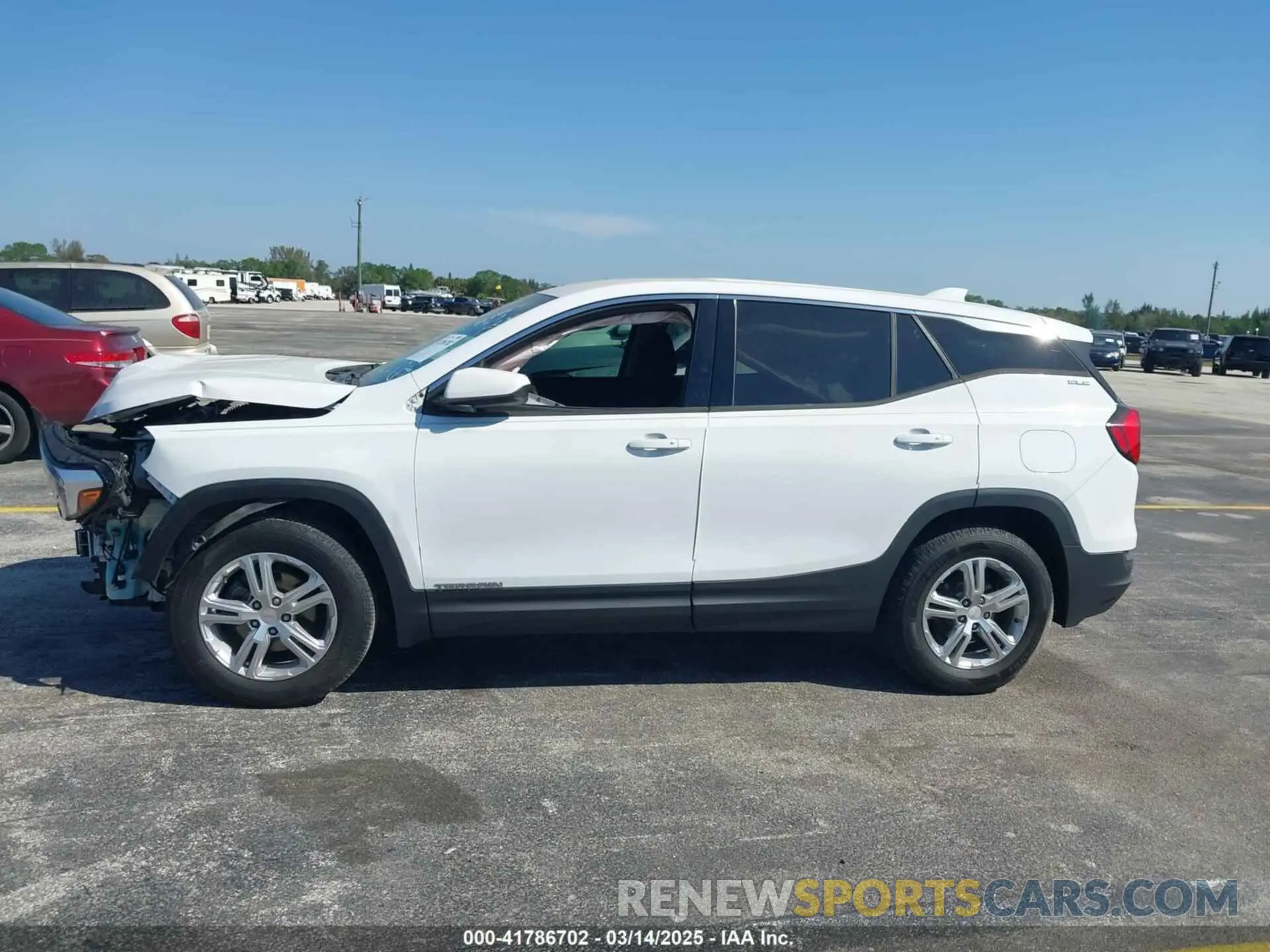 14 Фотография поврежденного автомобиля 3GKALMEV6KL106907 GMC TERRAIN 2019