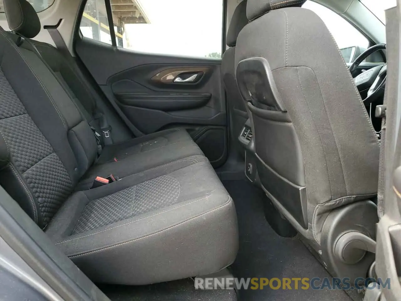 11 Photograph of a damaged car 3GKALMEV6KL112190 GMC TERRAIN 2019