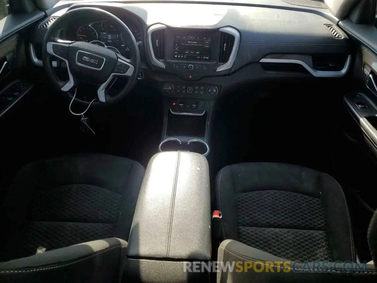 8 Photograph of a damaged car 3GKALMEV6KL272344 GMC TERRAIN 2019