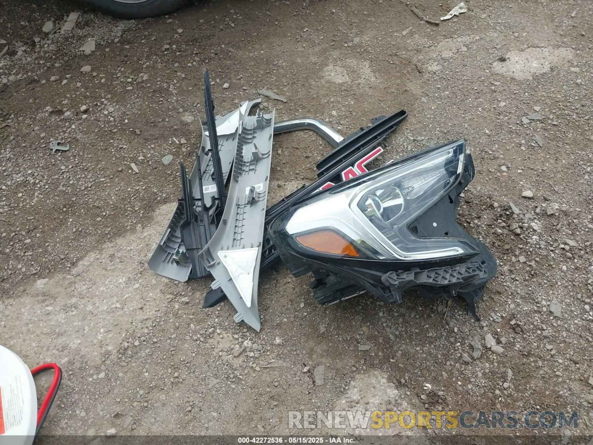 12 Photograph of a damaged car 3GKALMEV7KL178683 GMC TERRAIN 2019