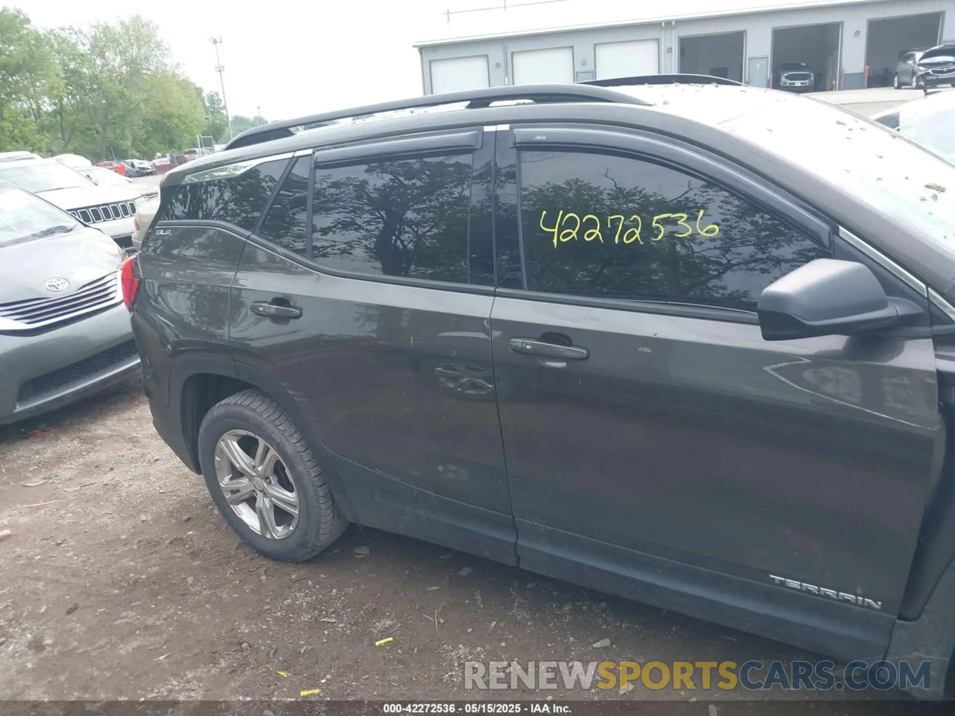 14 Photograph of a damaged car 3GKALMEV7KL178683 GMC TERRAIN 2019