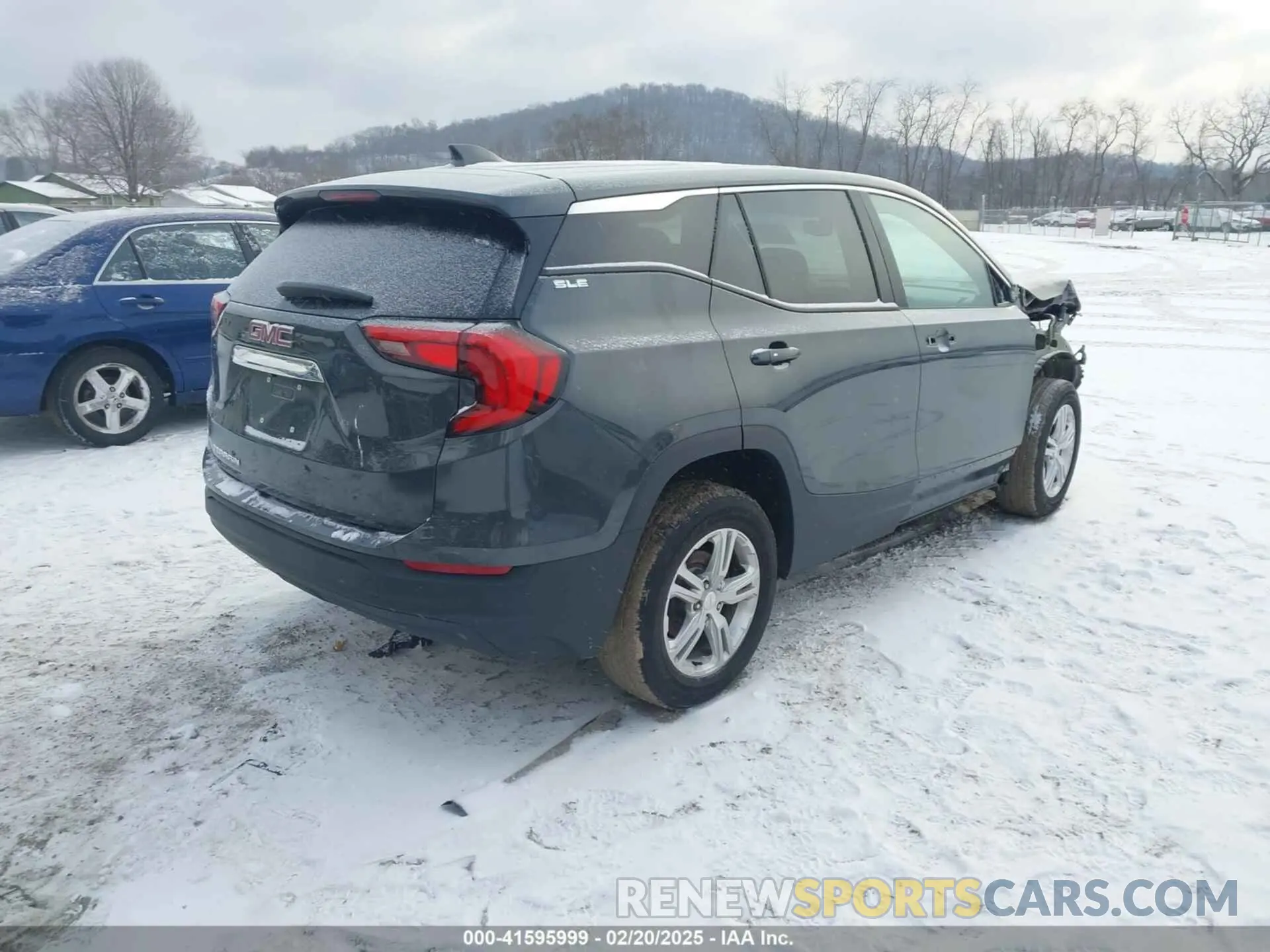 4 Photograph of a damaged car 3GKALMEV8KL296368 GMC TERRAIN 2019