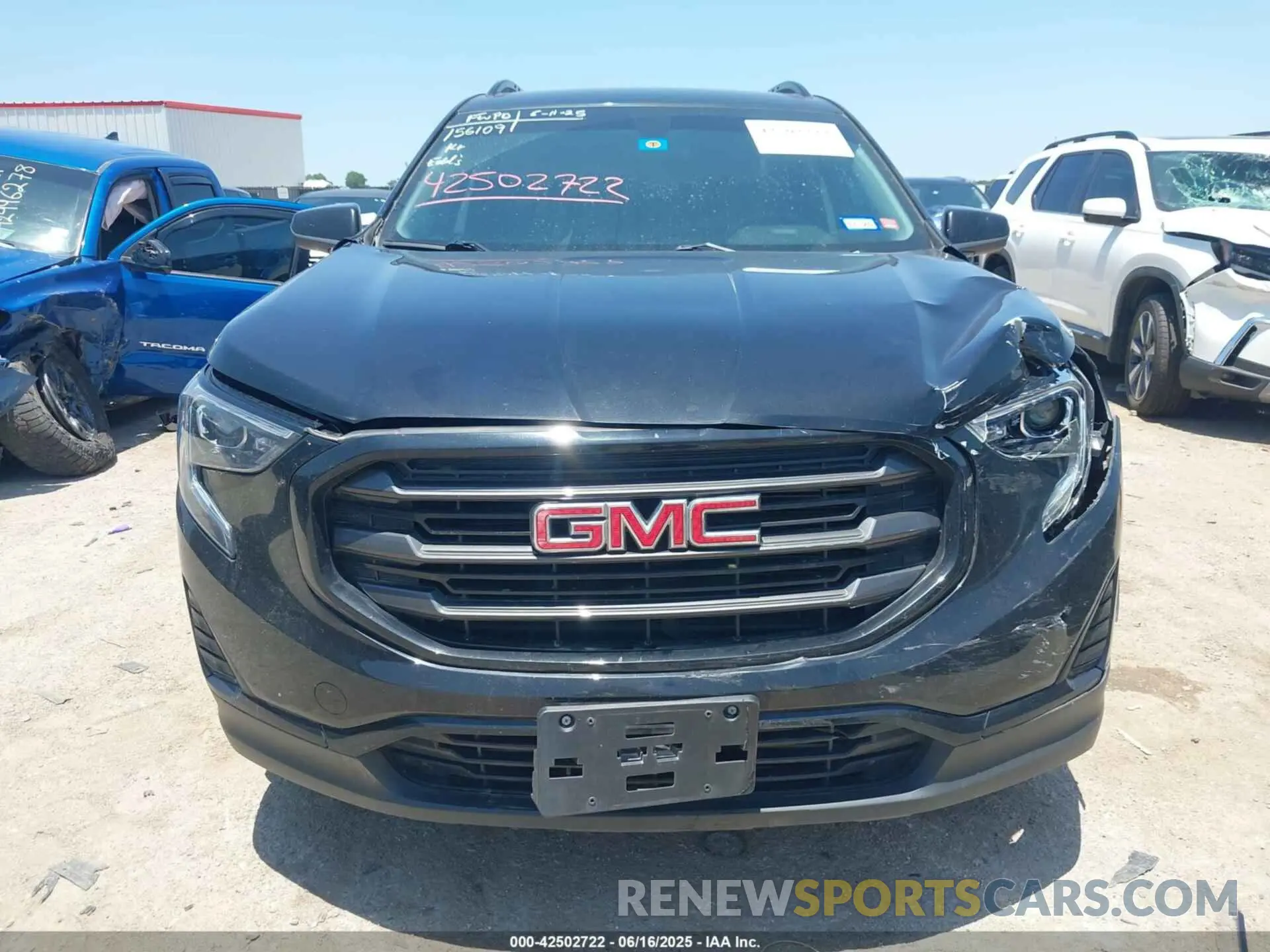 12 Photograph of a damaged car 3GKALMEX2KL122121 GMC TERRAIN 2019