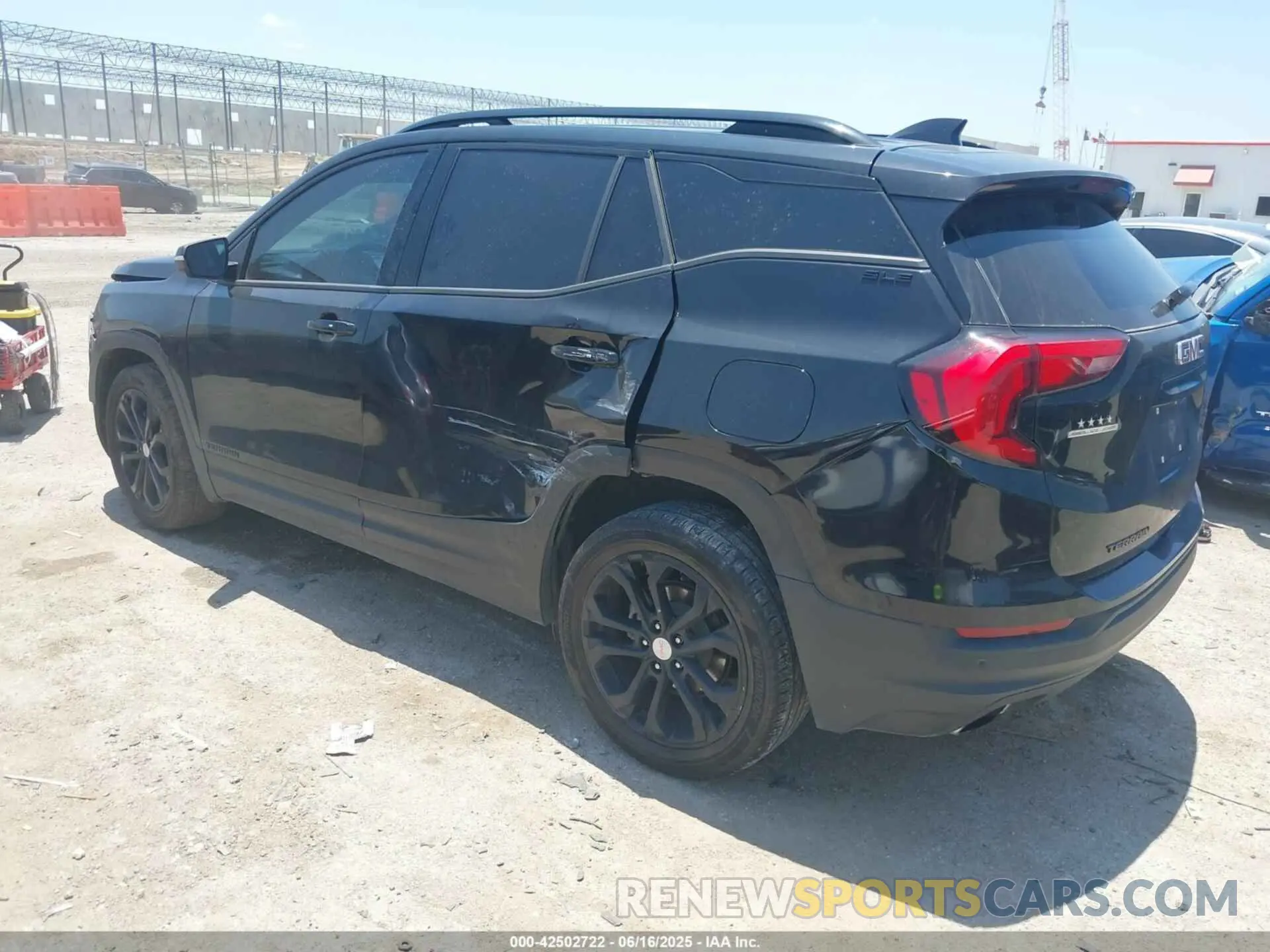 3 Photograph of a damaged car 3GKALMEX2KL122121 GMC TERRAIN 2019