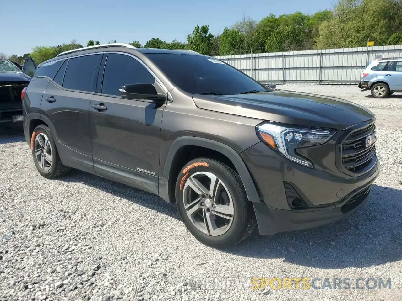4 Photograph of a damaged car 3GKALPEV3KL333361 GMC TERRAIN 2019