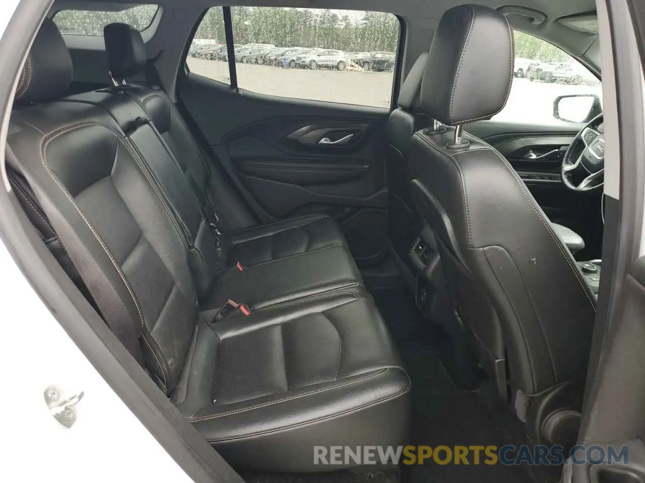 11 Photograph of a damaged car 3GKALPEV4KL185656 GMC TERRAIN 2019