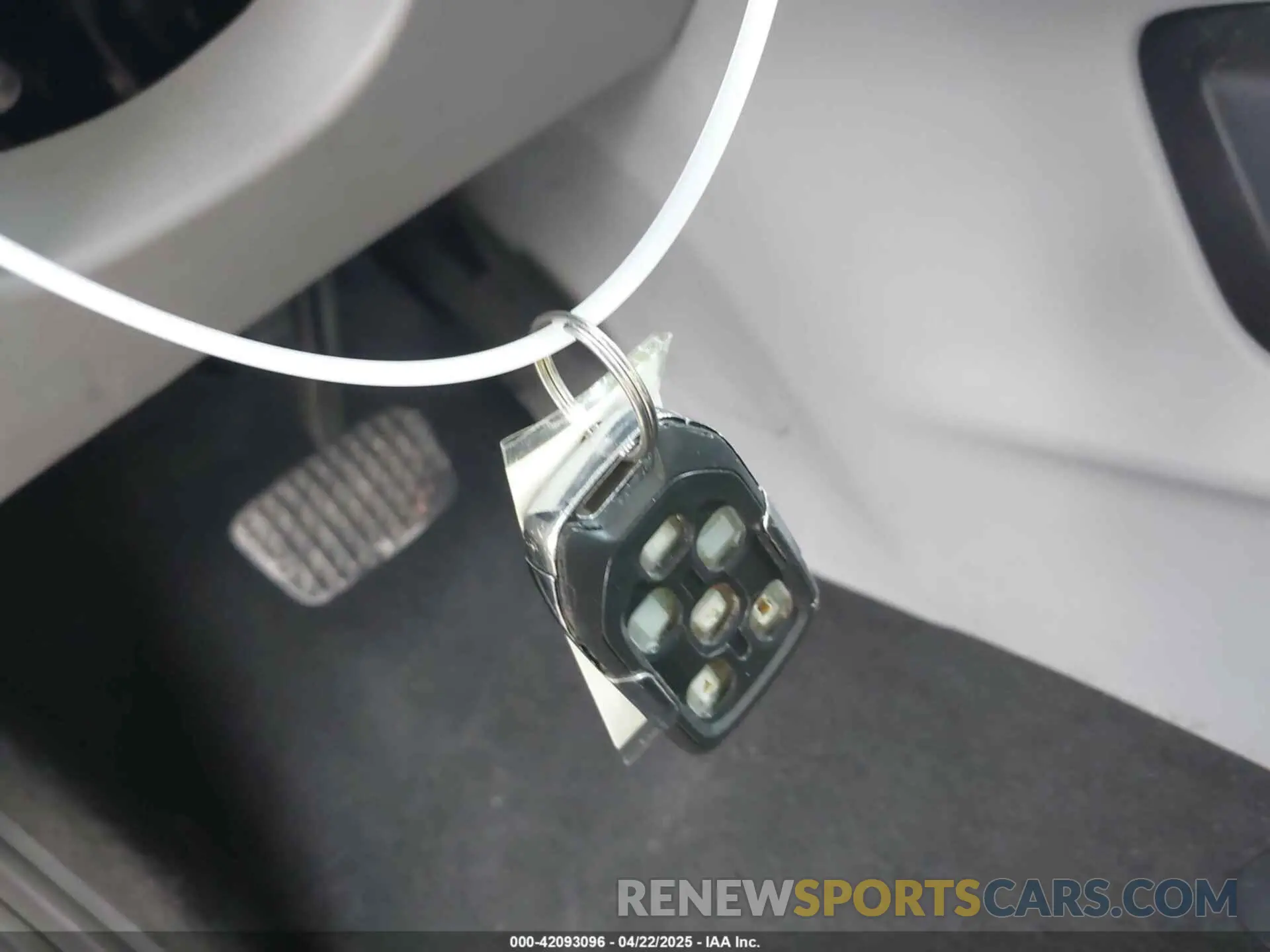11 Photograph of a damaged car 3GKALPEV6KL193242 GMC TERRAIN 2019