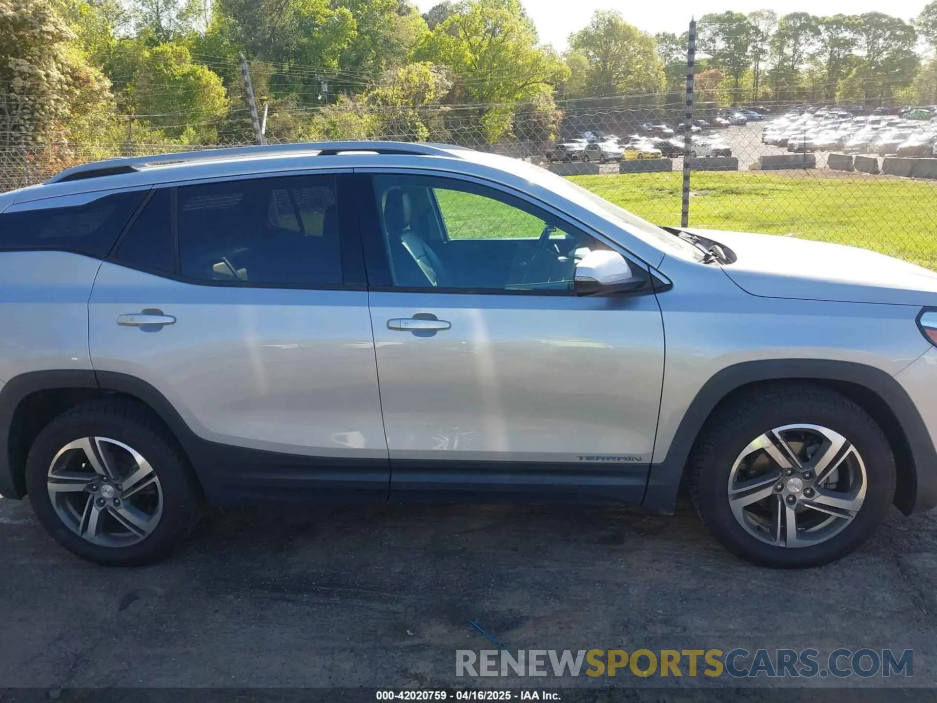 13 Photograph of a damaged car 3GKALPEV6KL361803 GMC TERRAIN 2019