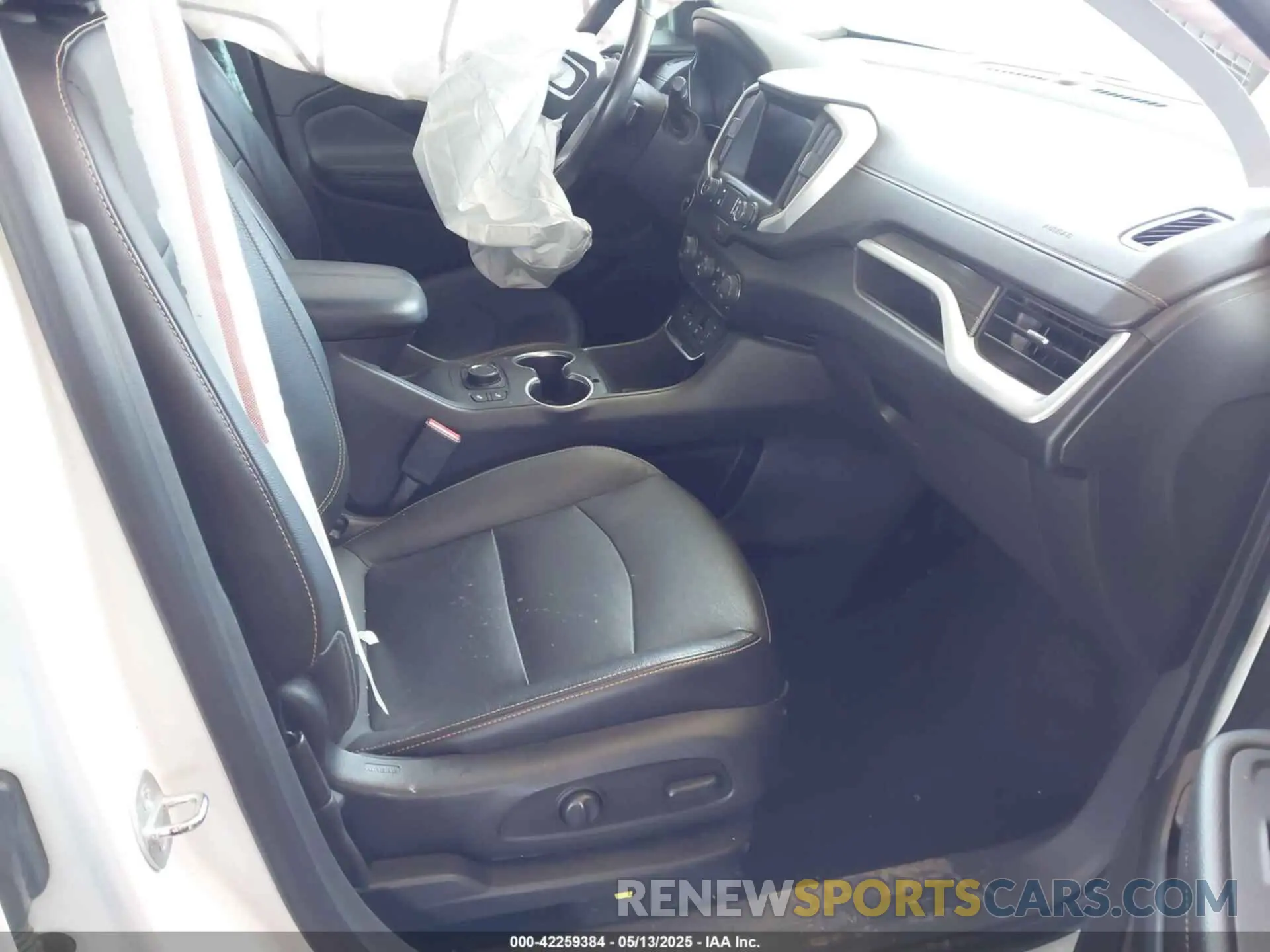 5 Photograph of a damaged car 3GKALPEV7KL373846 GMC TERRAIN 2019