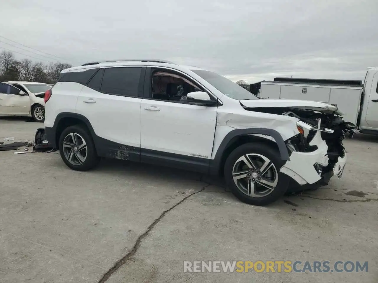 4 Photograph of a damaged car 3GKALPEV8KL327619 GMC TERRAIN 2019