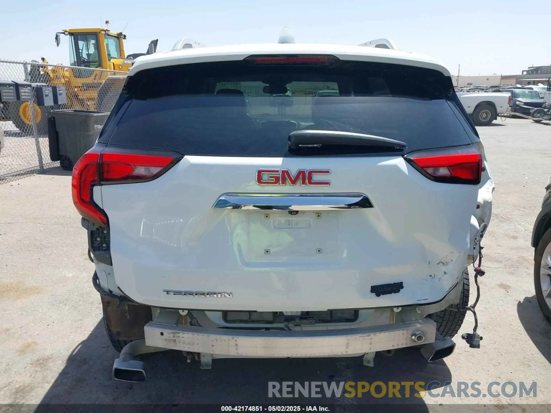 17 Photograph of a damaged car 3GKALPEX2KL198911 GMC TERRAIN 2019