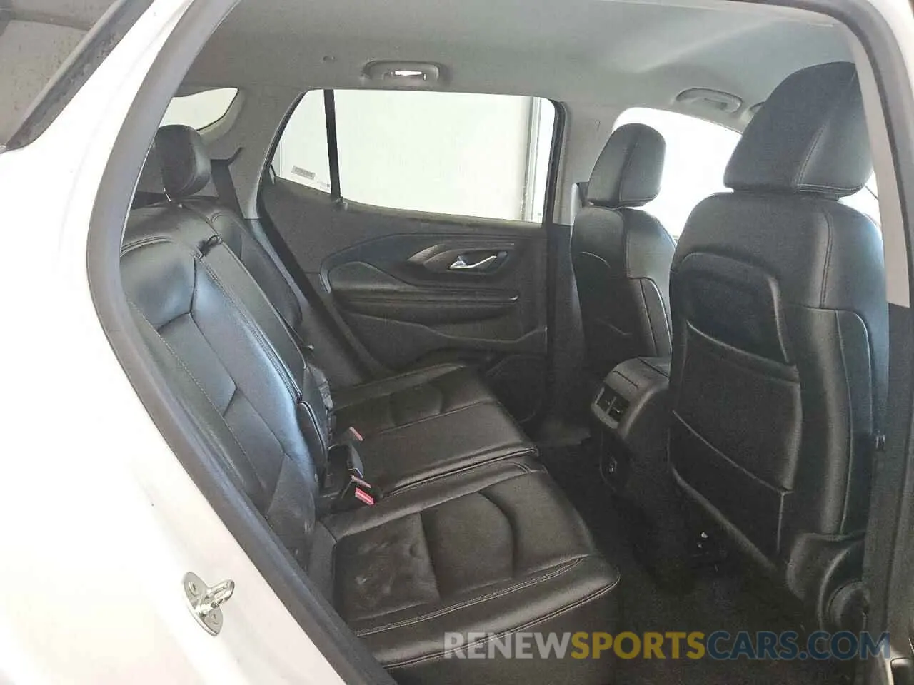 11 Photograph of a damaged car 3GKALPEX3KL123005 GMC TERRAIN 2019