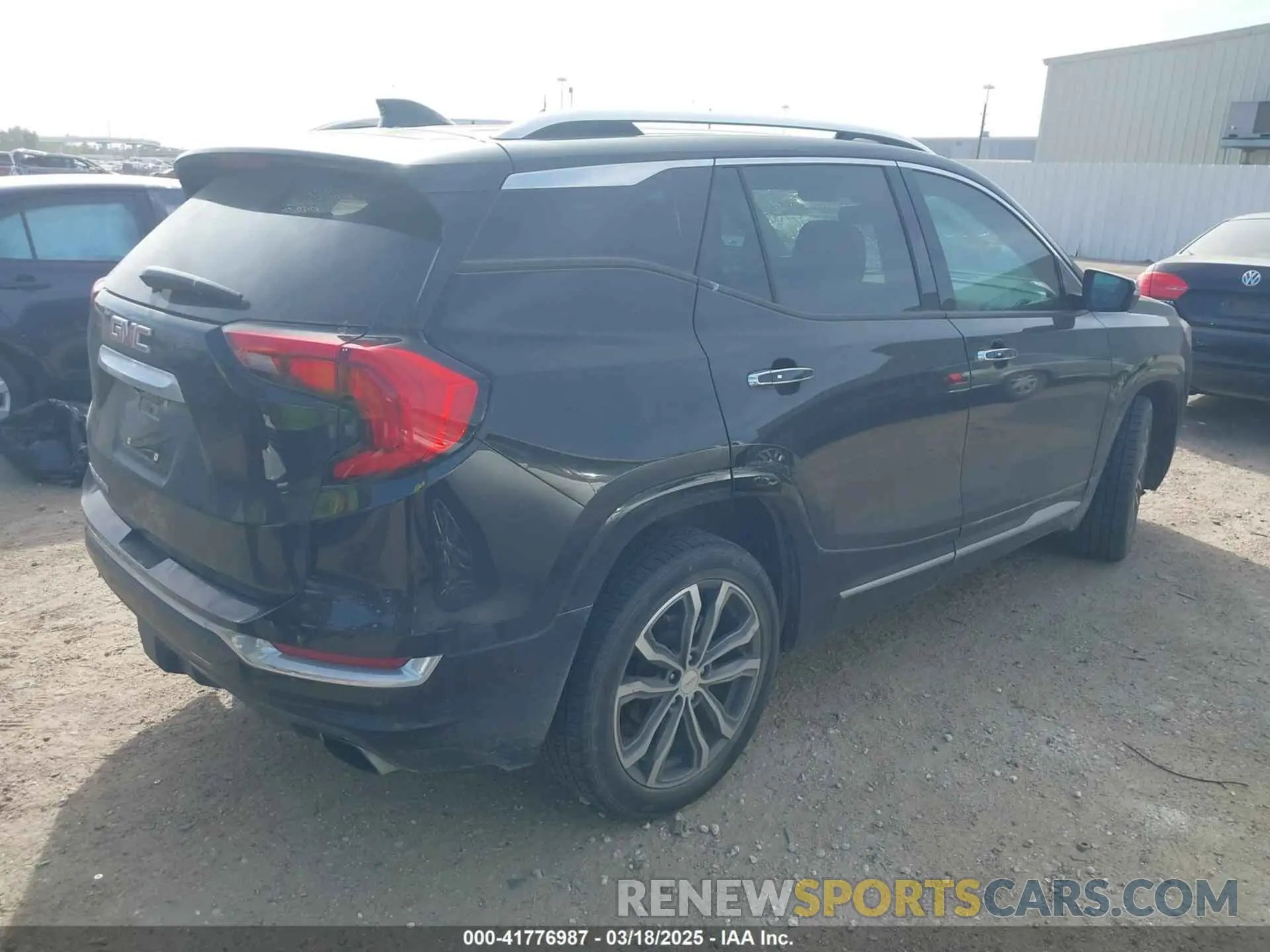 4 Photograph of a damaged car 3GKALSEX8KL196647 GMC TERRAIN 2019