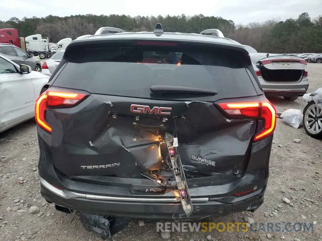6 Photograph of a damaged car 3GKALSEX8KL209199 GMC TERRAIN 2019