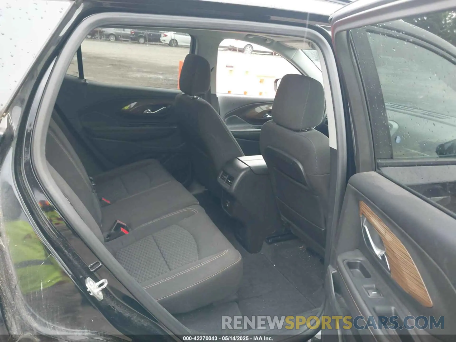 8 Photograph of a damaged car 3GKALTEV0KL171276 GMC TERRAIN 2019