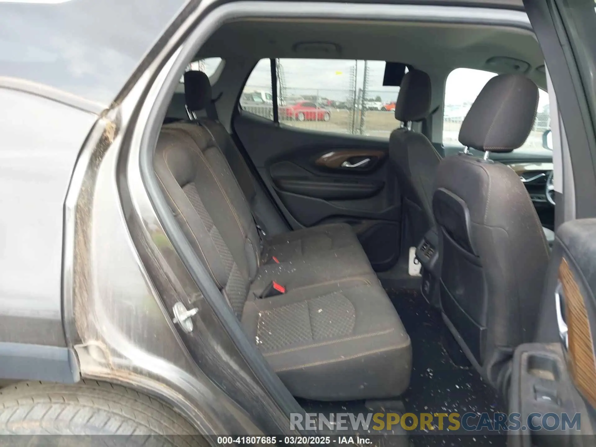 8 Photograph of a damaged car 3GKALTEV0KL356024 GMC TERRAIN 2019