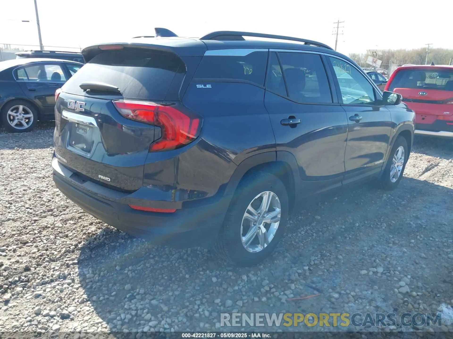 4 Photograph of a damaged car 3GKALTEV2KL112911 GMC TERRAIN 2019