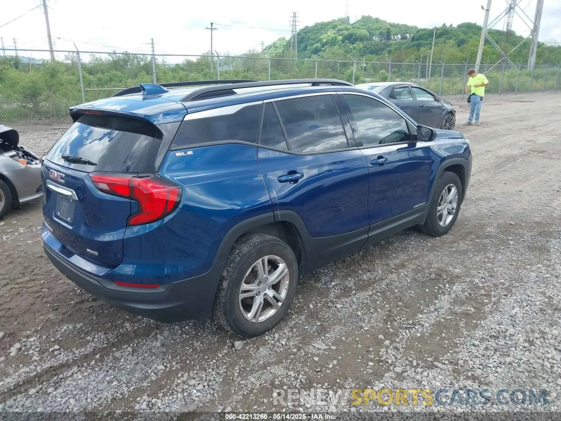 4 Photograph of a damaged car 3GKALTEV2KL239920 GMC TERRAIN 2019