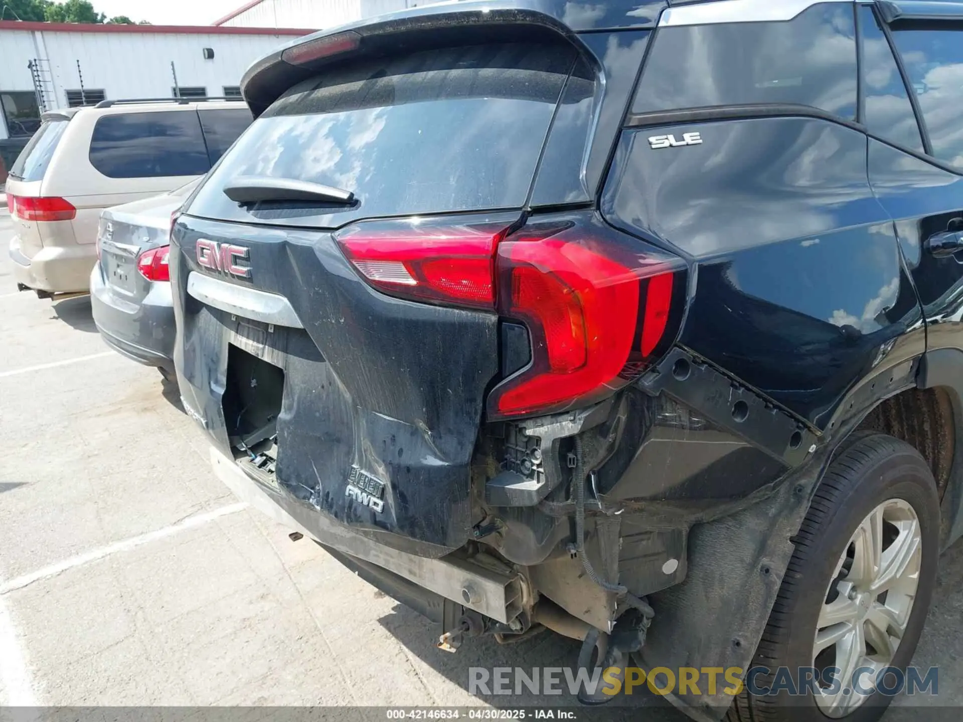 17 Photograph of a damaged car 3GKALTEV2KL382737 GMC TERRAIN 2019