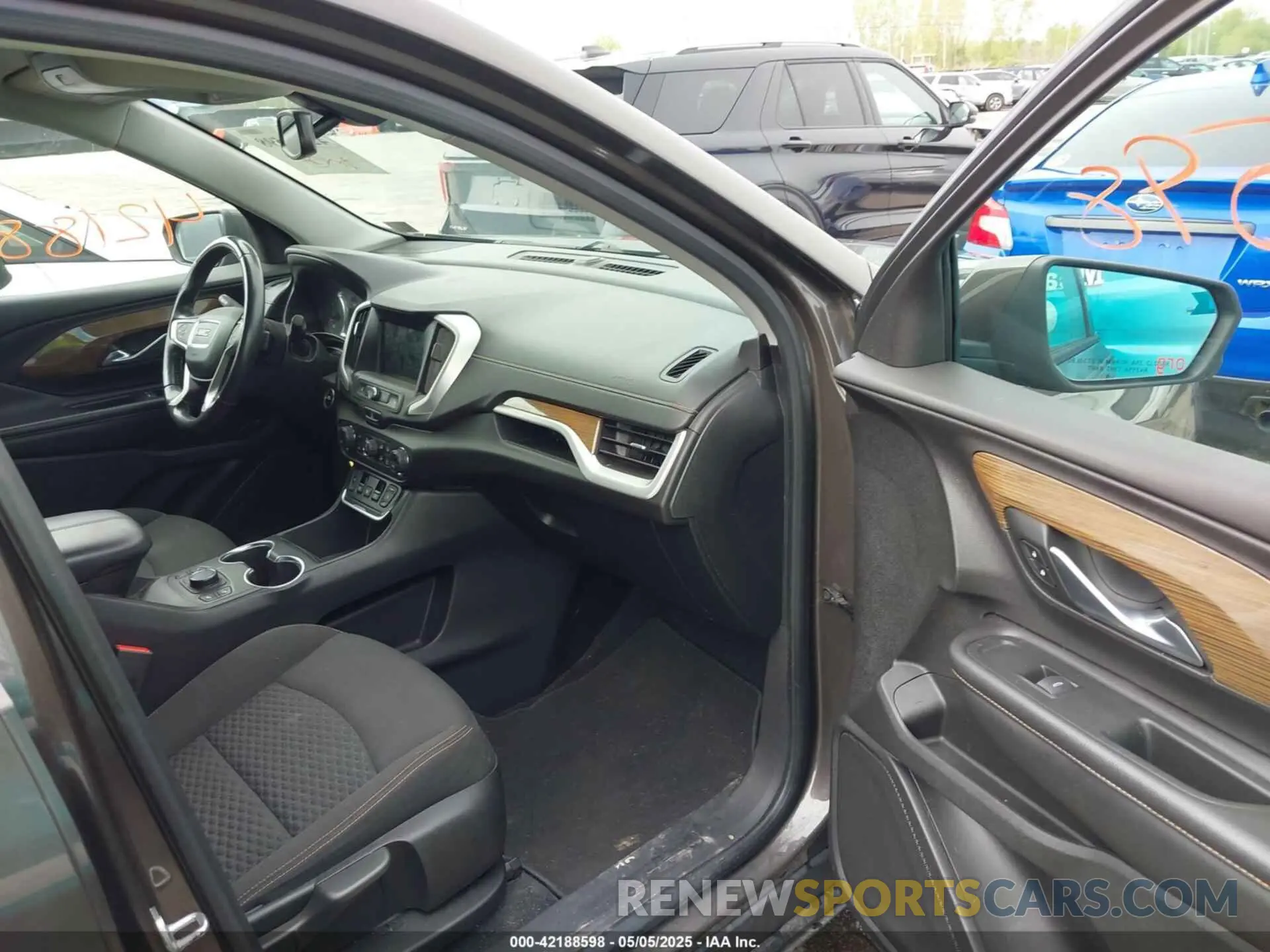 5 Photograph of a damaged car 3GKALTEV3KL154455 GMC TERRAIN 2019