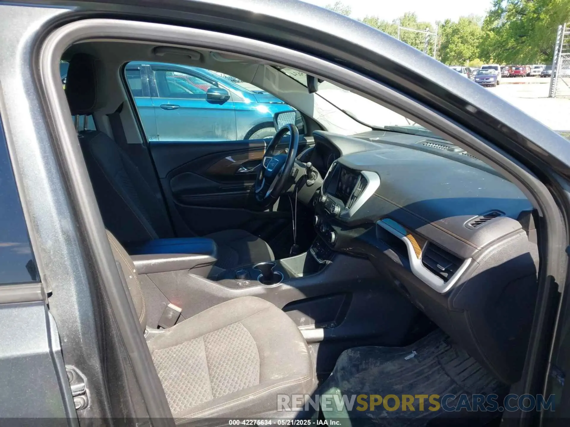 5 Фотография поврежденного автомобиля 3GKALTEV3KL370595 GMC TERRAIN 2019