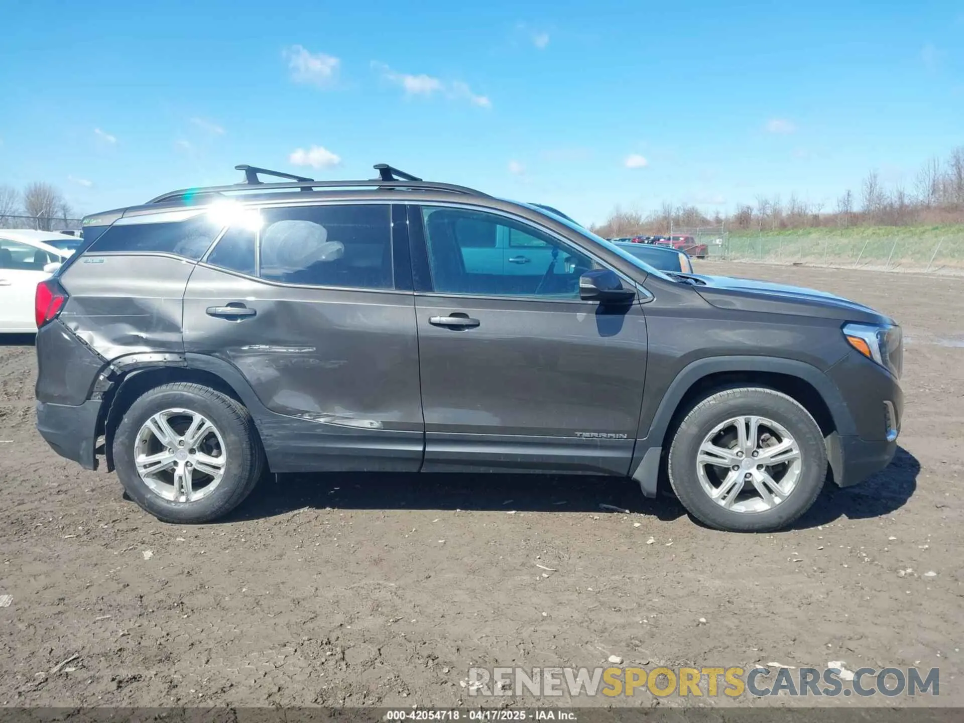 14 Photograph of a damaged car 3GKALTEV5KL169314 GMC TERRAIN 2019