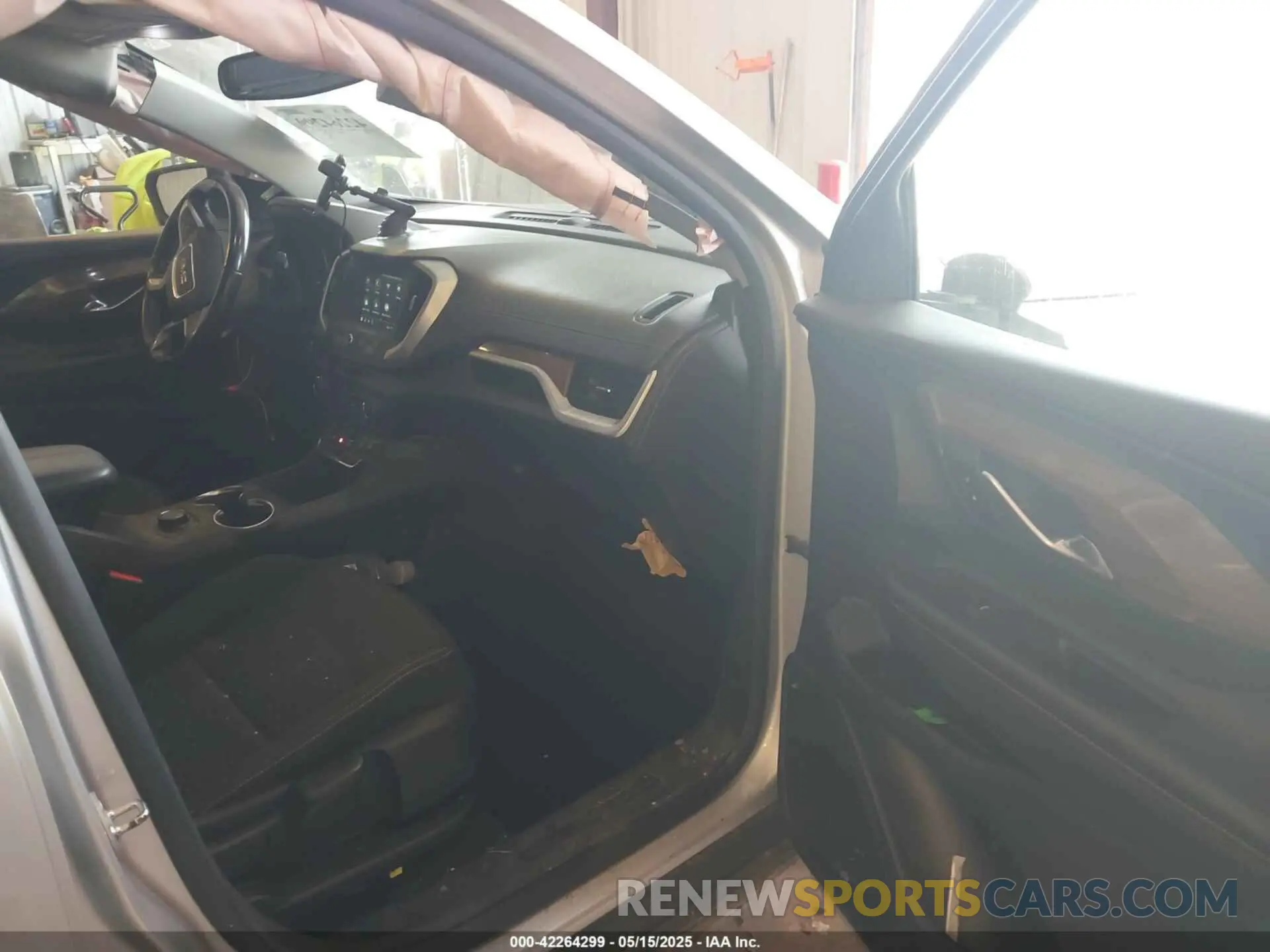 5 Photograph of a damaged car 3GKALTEV7KL209327 GMC TERRAIN 2019