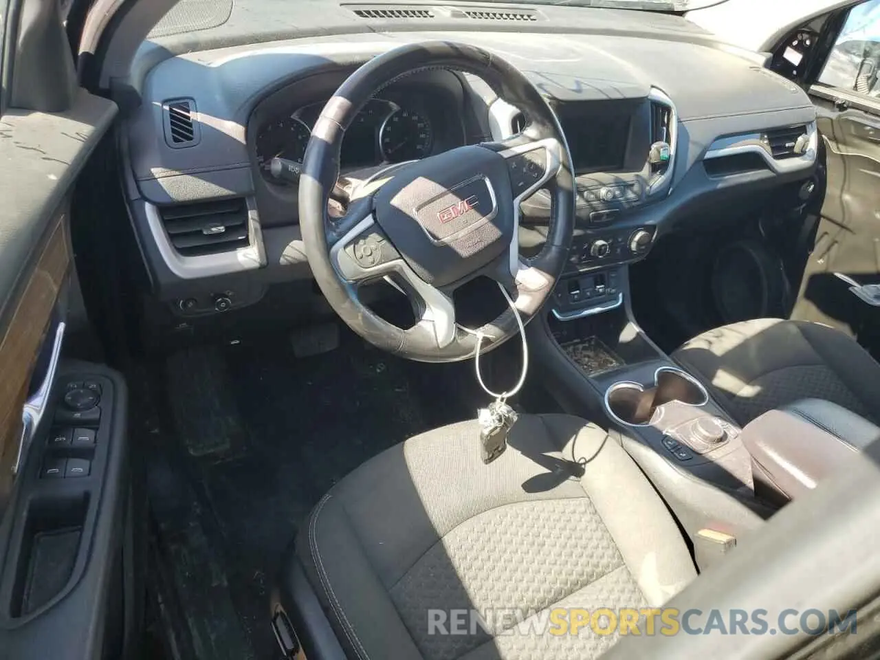 8 Photograph of a damaged car 3GKALTEVXKL354054 GMC TERRAIN 2019
