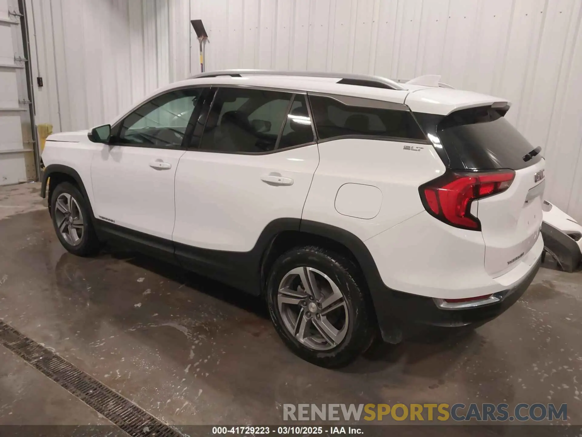 3 Photograph of a damaged car 3GKALVEV0KL183181 GMC TERRAIN 2019