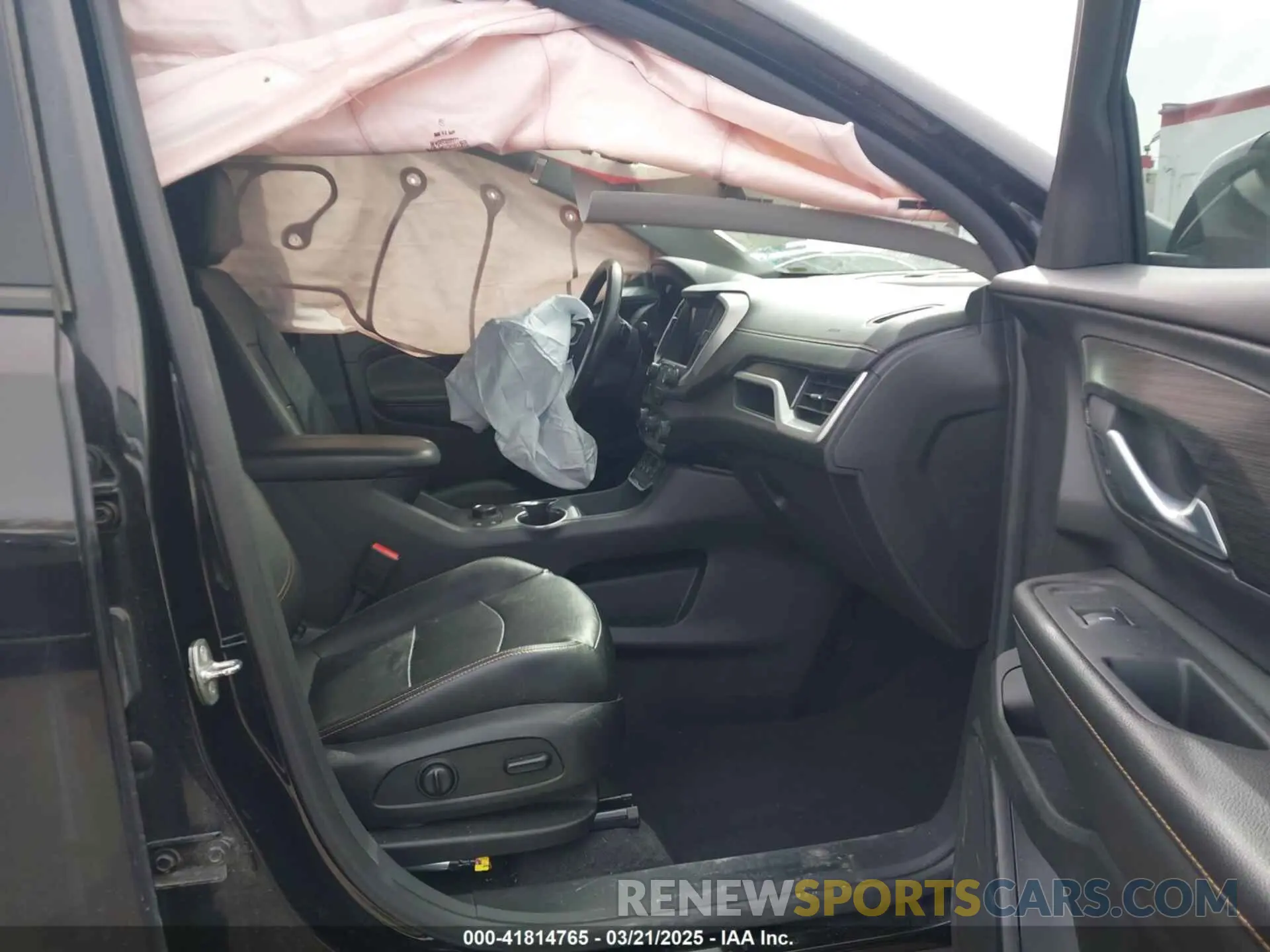 5 Photograph of a damaged car 3GKALVEV0KL368279 GMC TERRAIN 2019