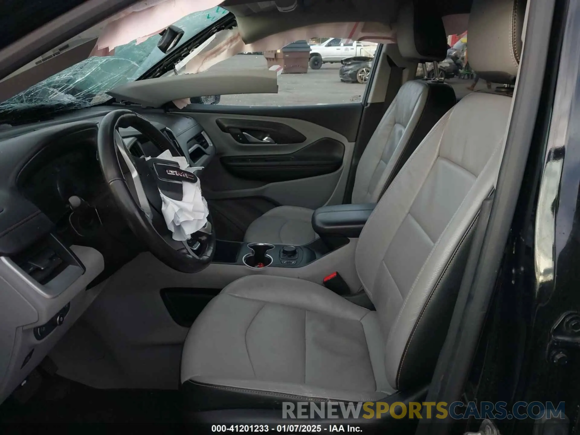 5 Photograph of a damaged car 3GKALVEV1KL229679 GMC TERRAIN 2019