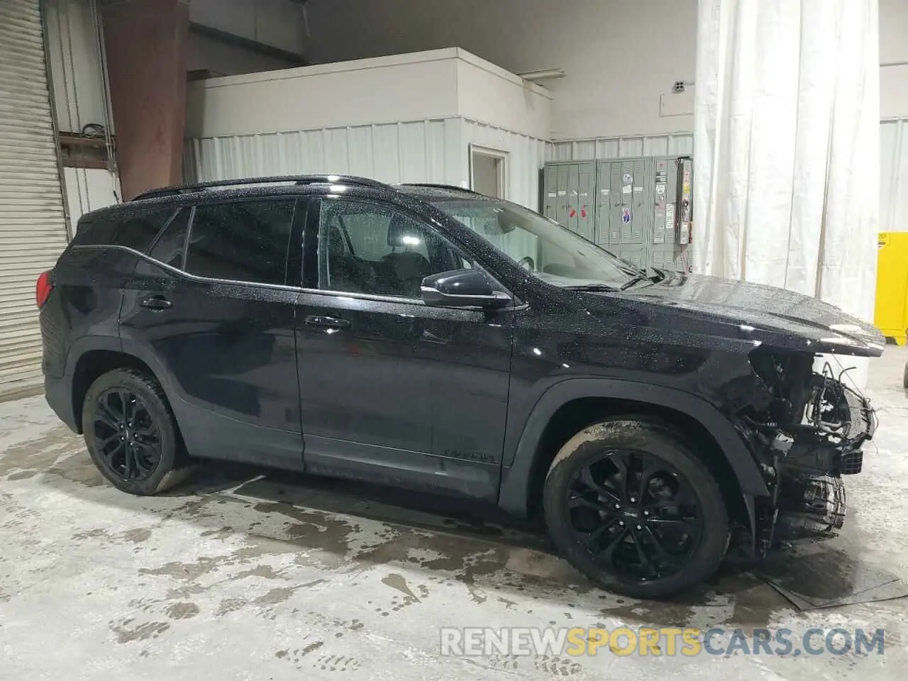4 Photograph of a damaged car 3GKALVEV1KL318698 GMC TERRAIN 2019