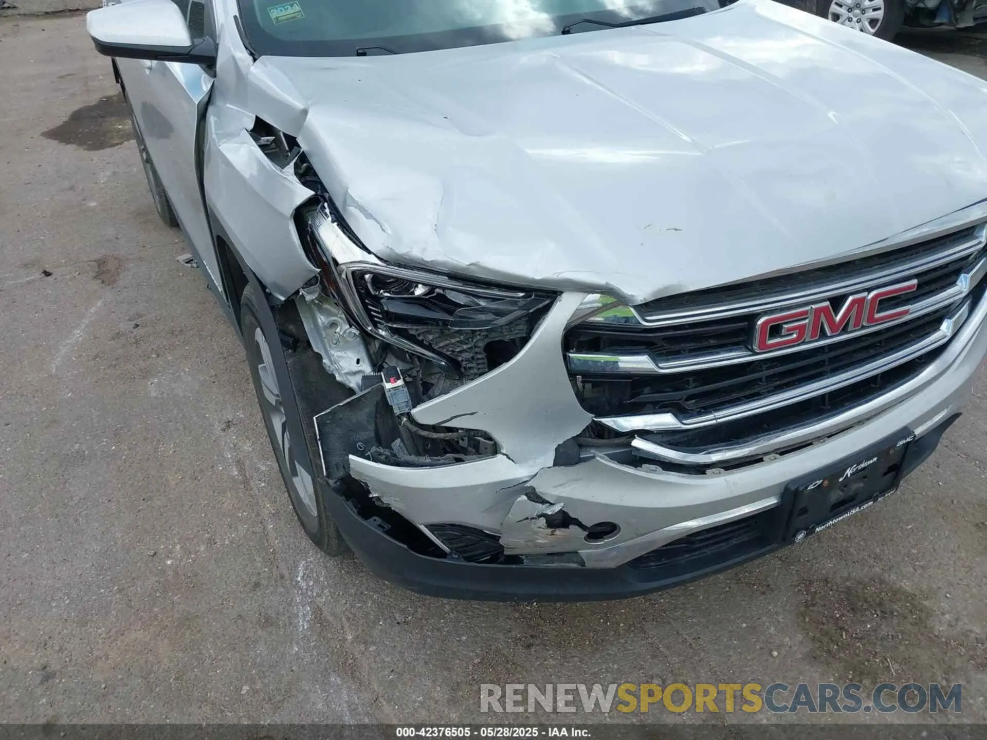 6 Photograph of a damaged car 3GKALVEV2KL330794 GMC TERRAIN 2019